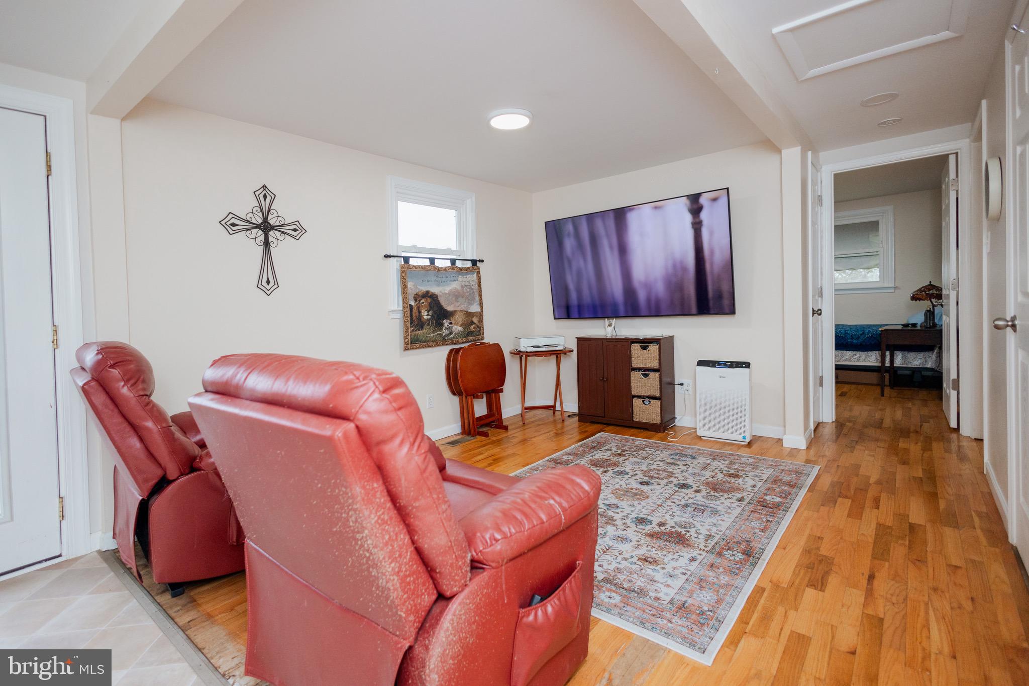 ROLLING ACRES - Residential