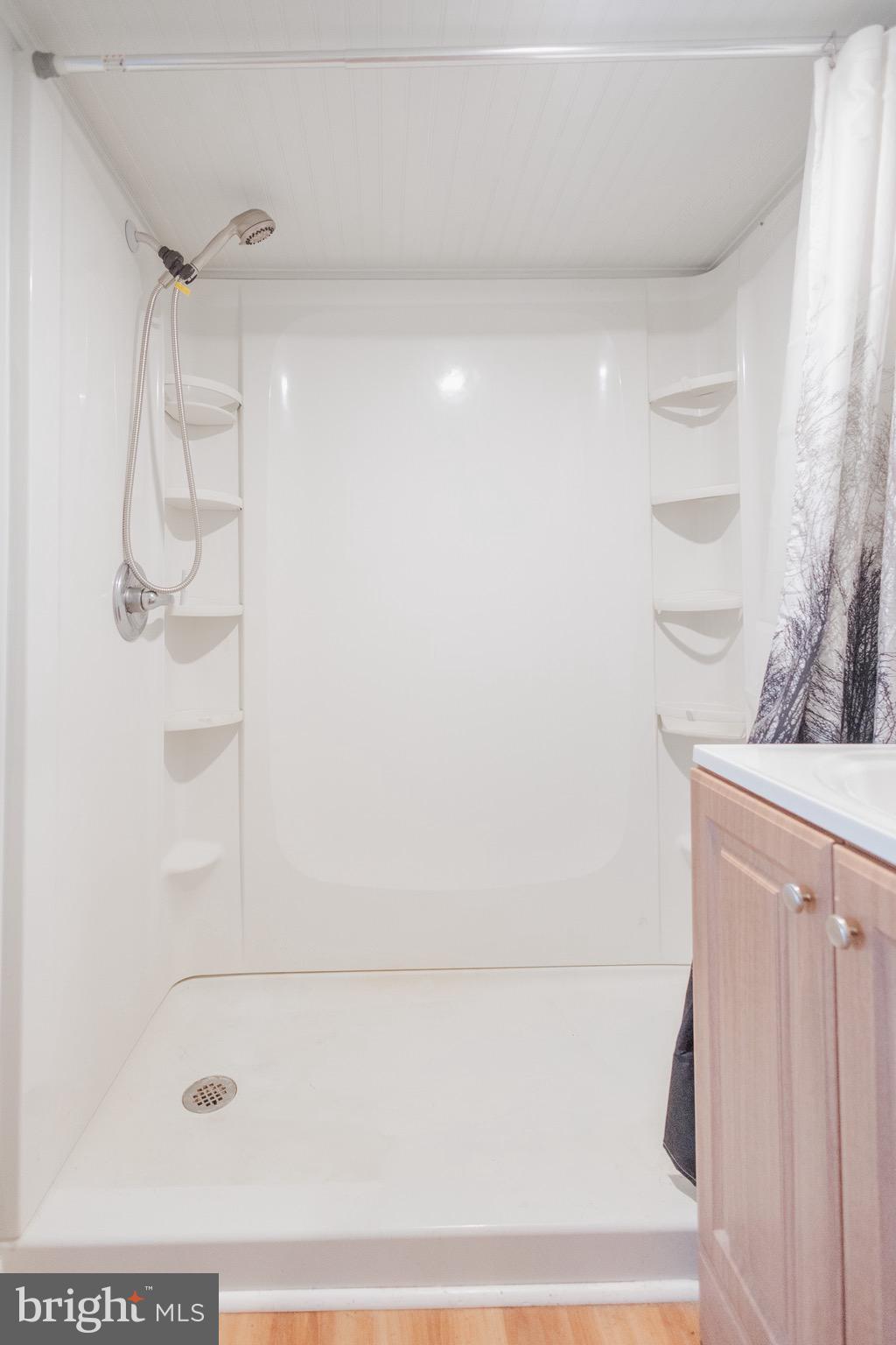 ROLLING ACRES - Residential