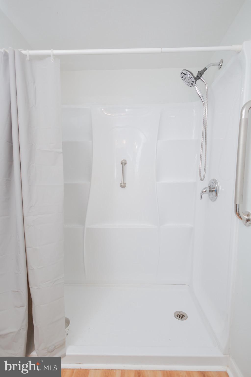 ROLLING ACRES - Residential