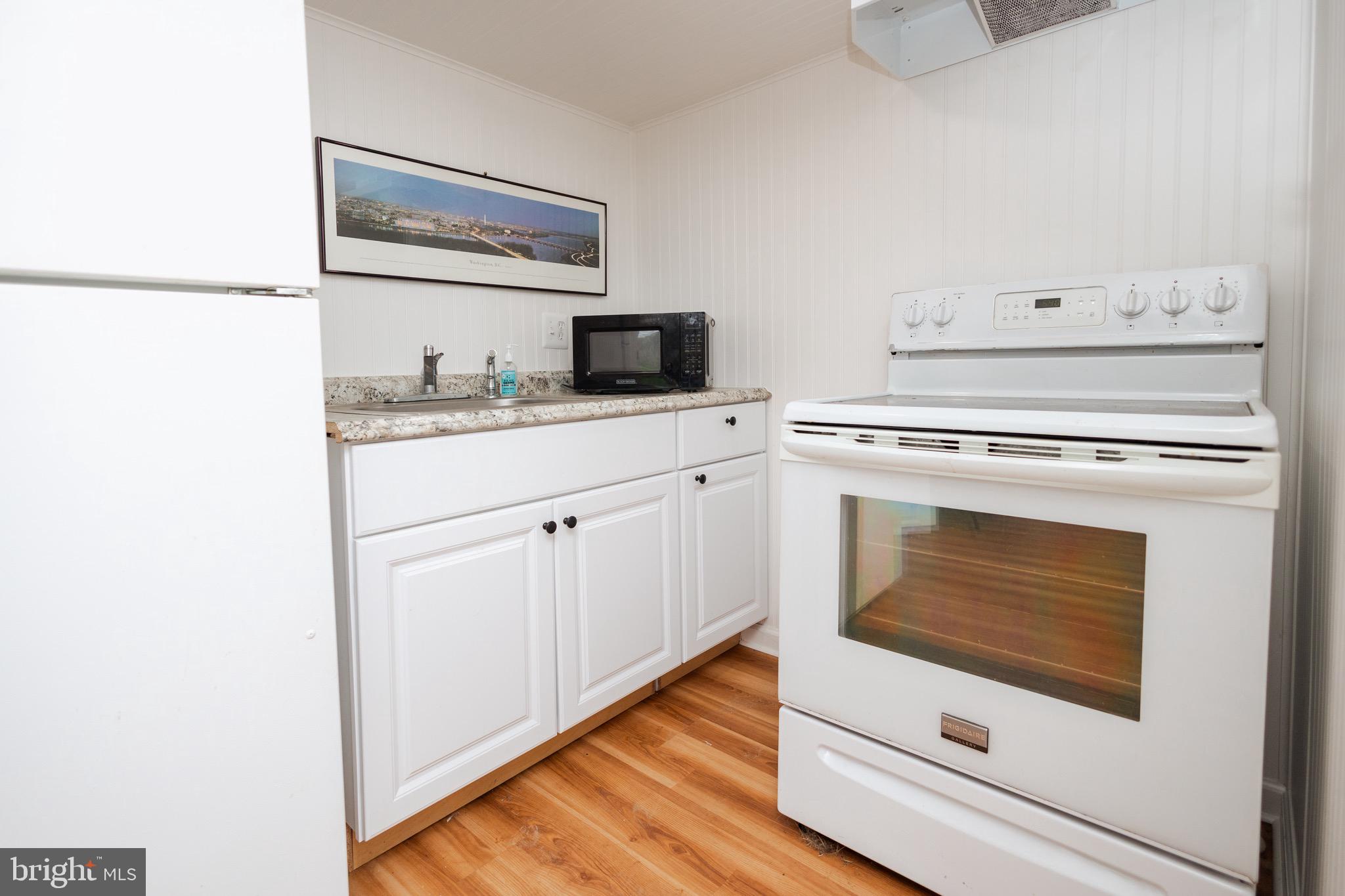 ROLLING ACRES - Residential