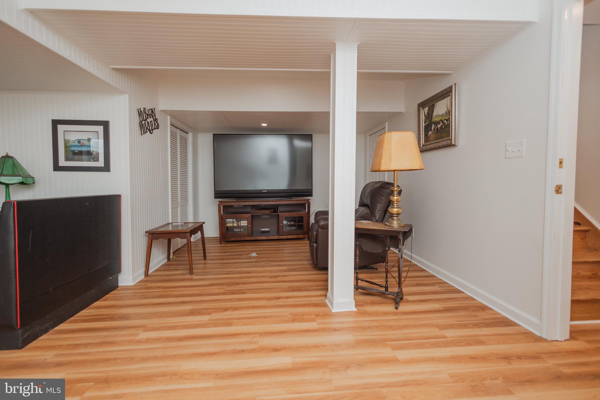 ROLLING ACRES - Residential