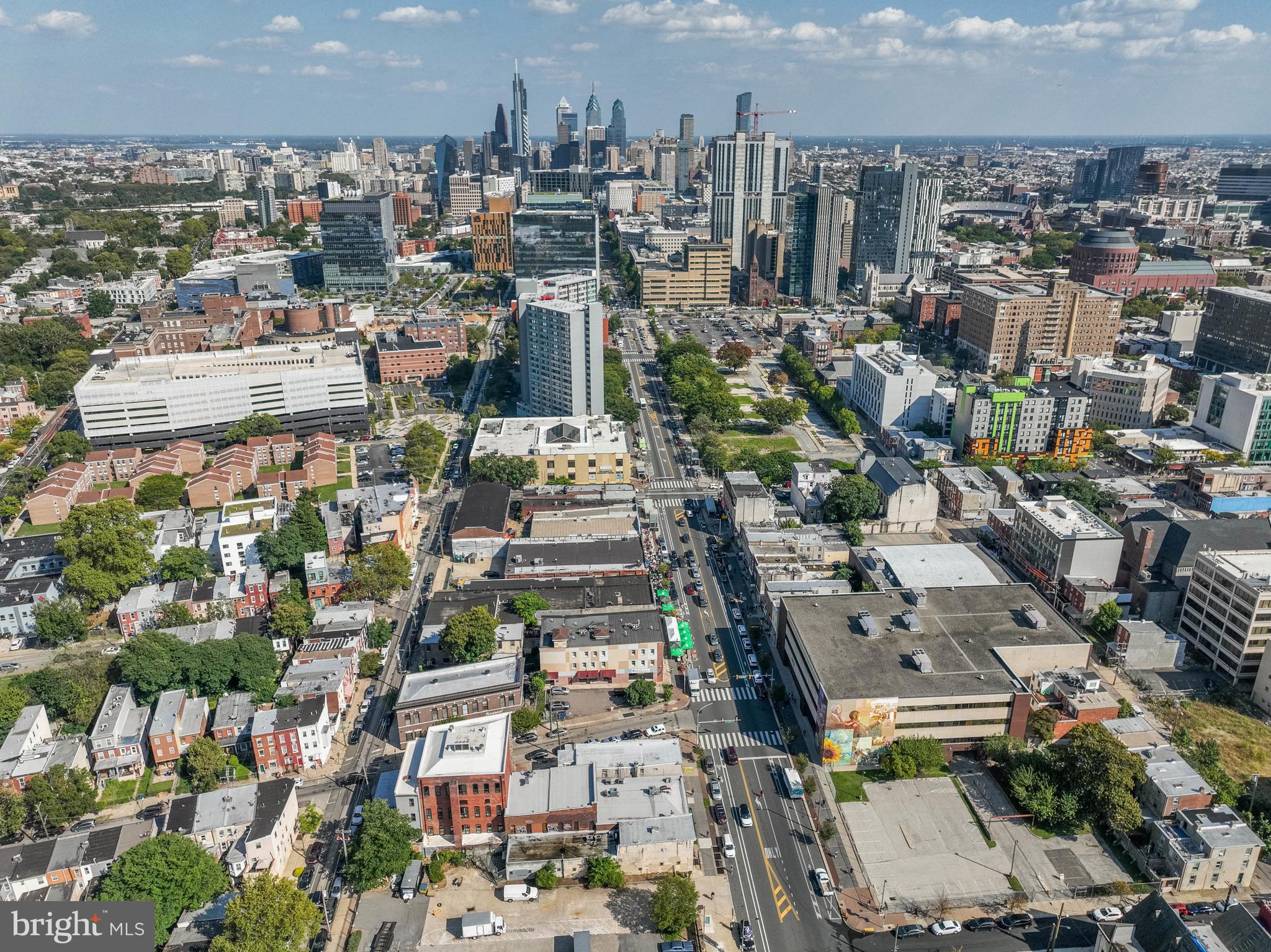 UNIVERSITY CITY - Commercial Sale