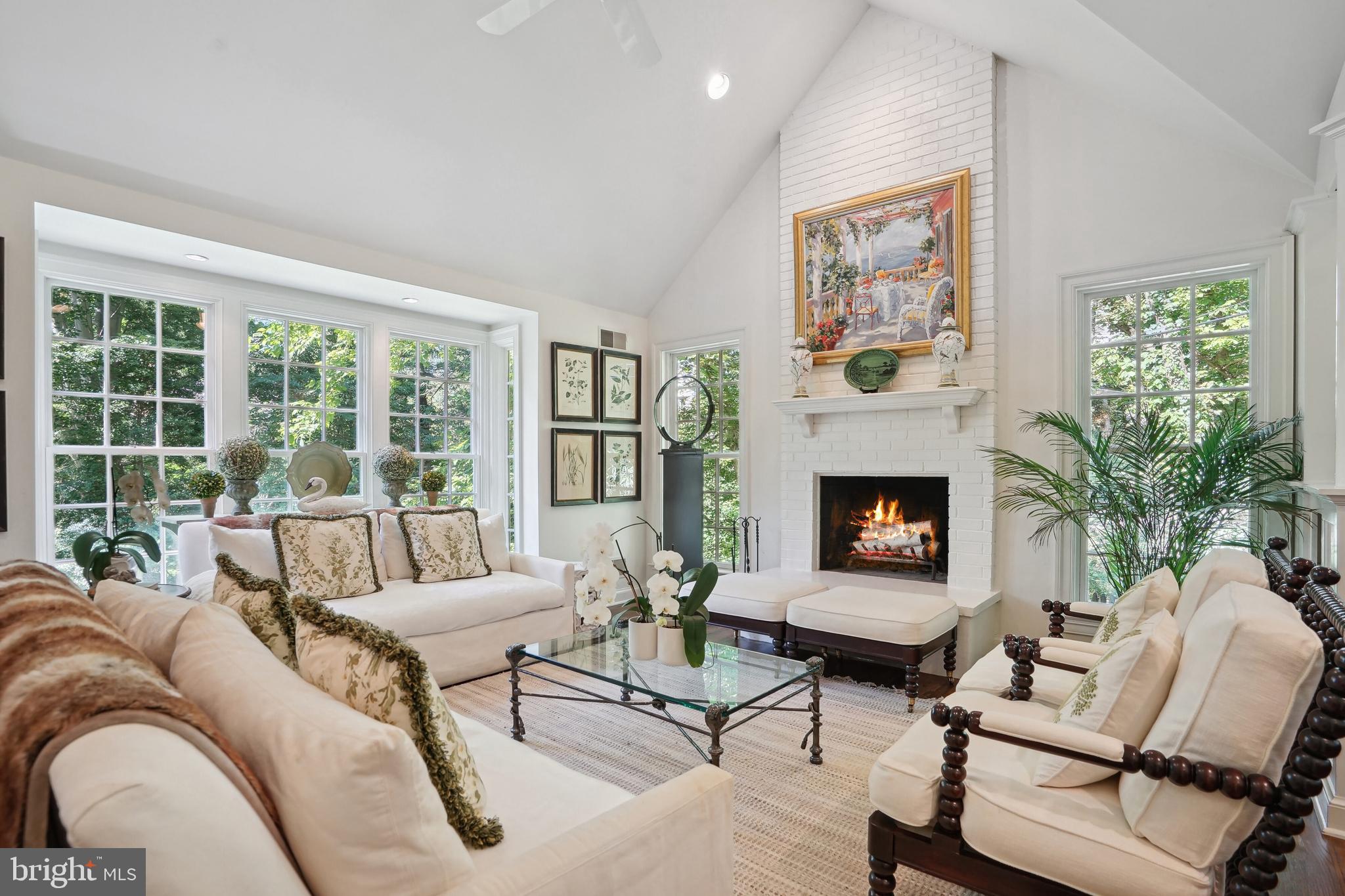 SPRING VALLEY - Residential