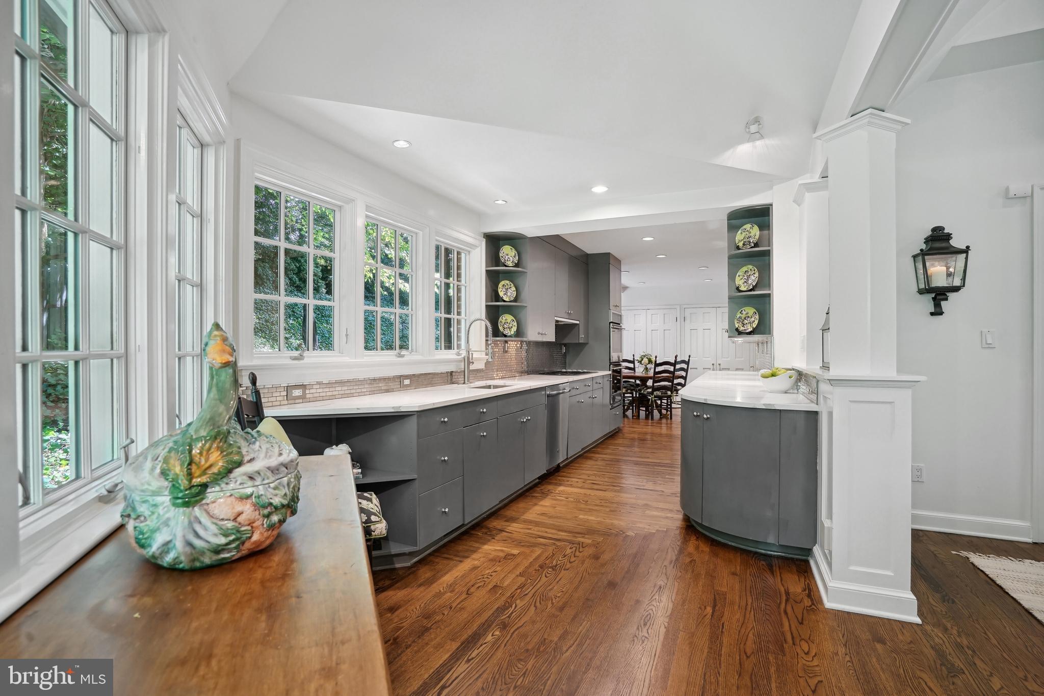 SPRING VALLEY - Residential