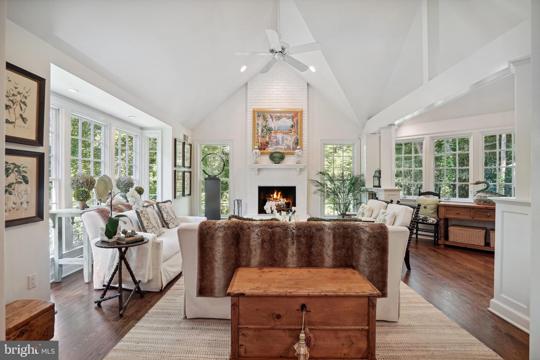 SPRING VALLEY - Residential