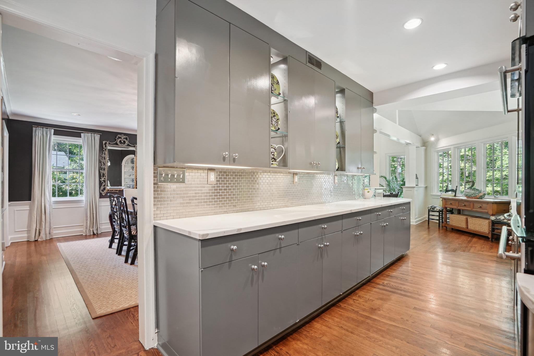 SPRING VALLEY - Residential
