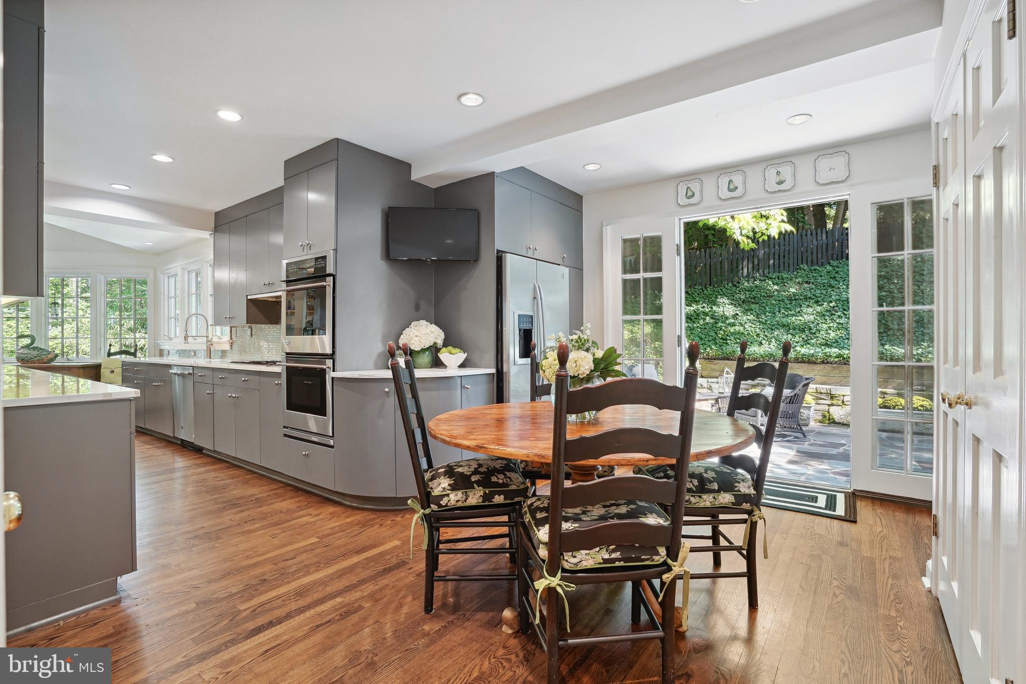 SPRING VALLEY - Residential