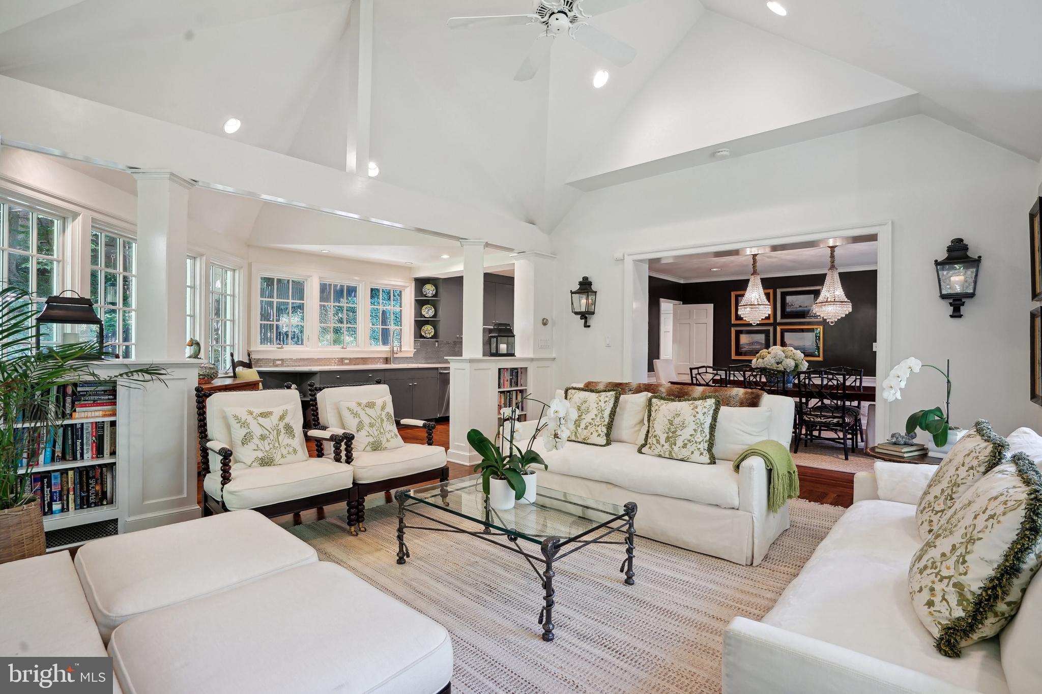 SPRING VALLEY - Residential