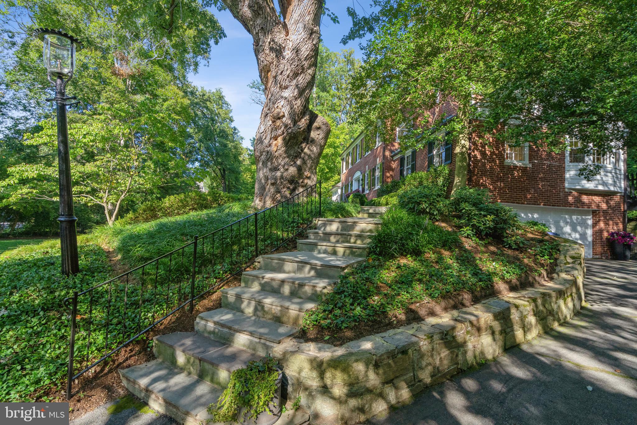 SPRING VALLEY - Residential