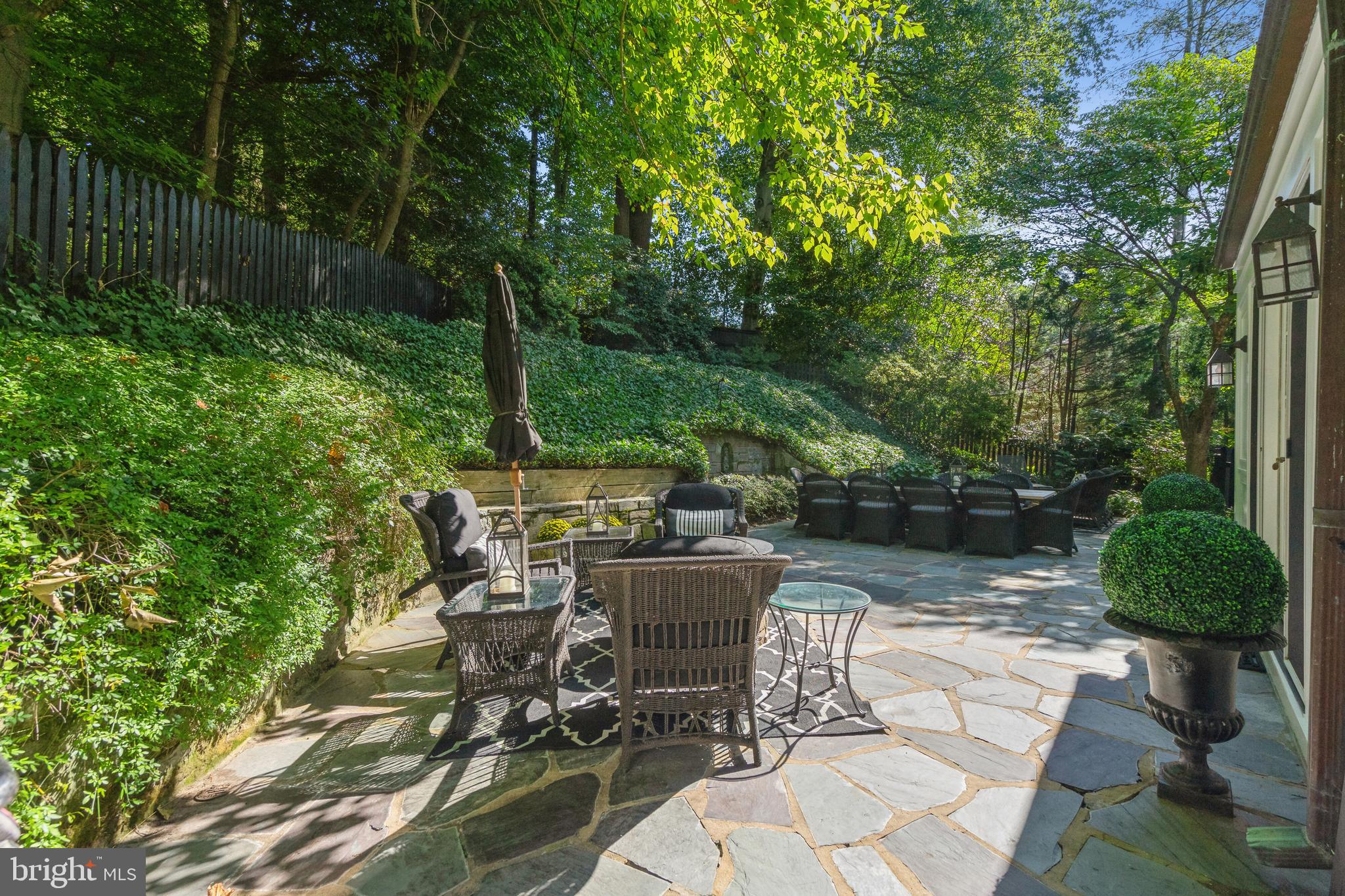 SPRING VALLEY - Residential