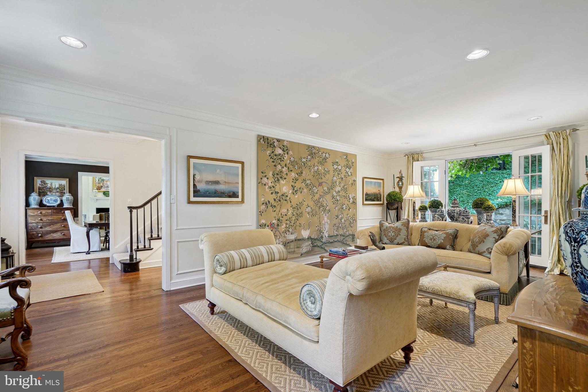 SPRING VALLEY - Residential
