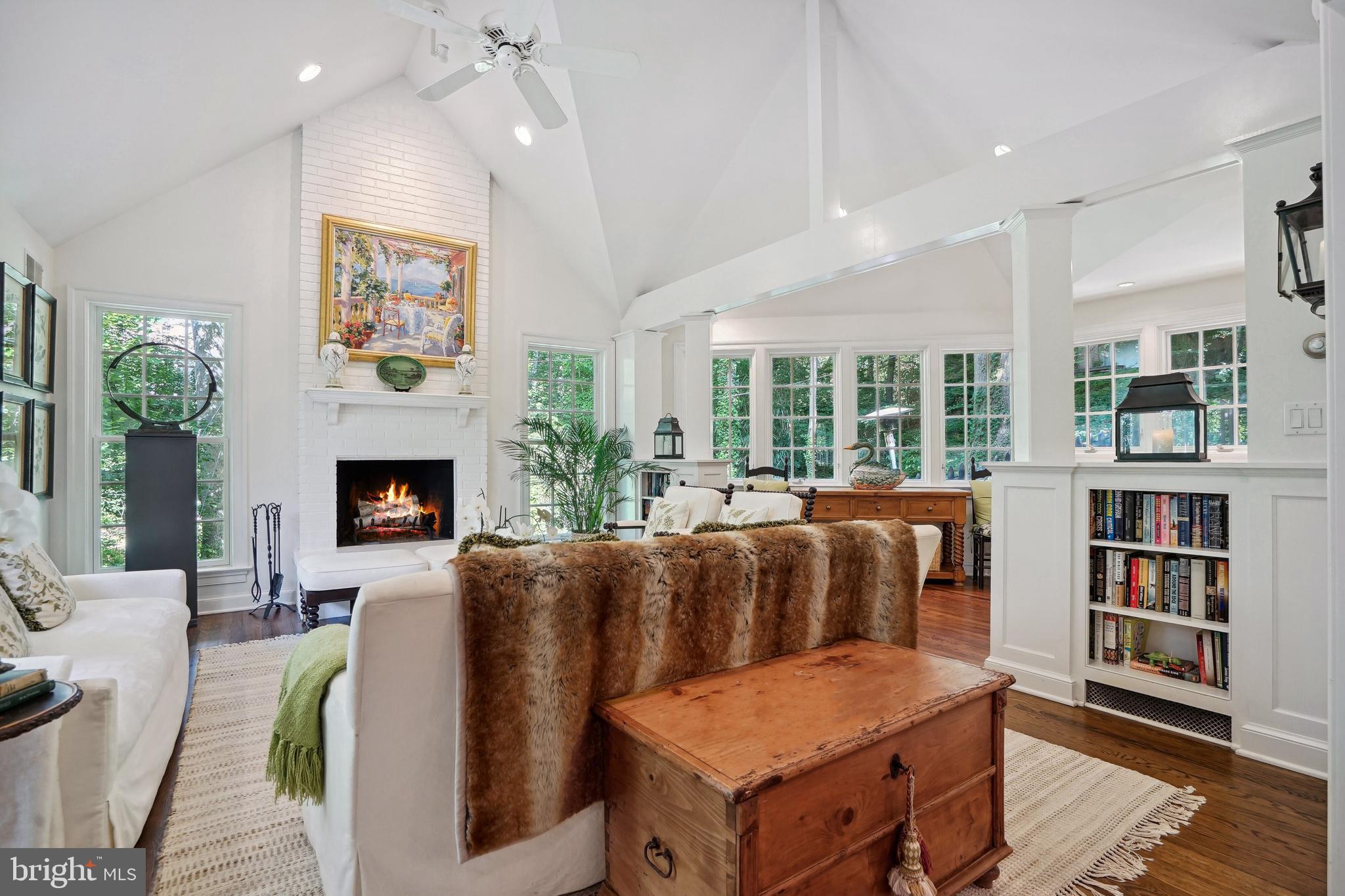 SPRING VALLEY - Residential