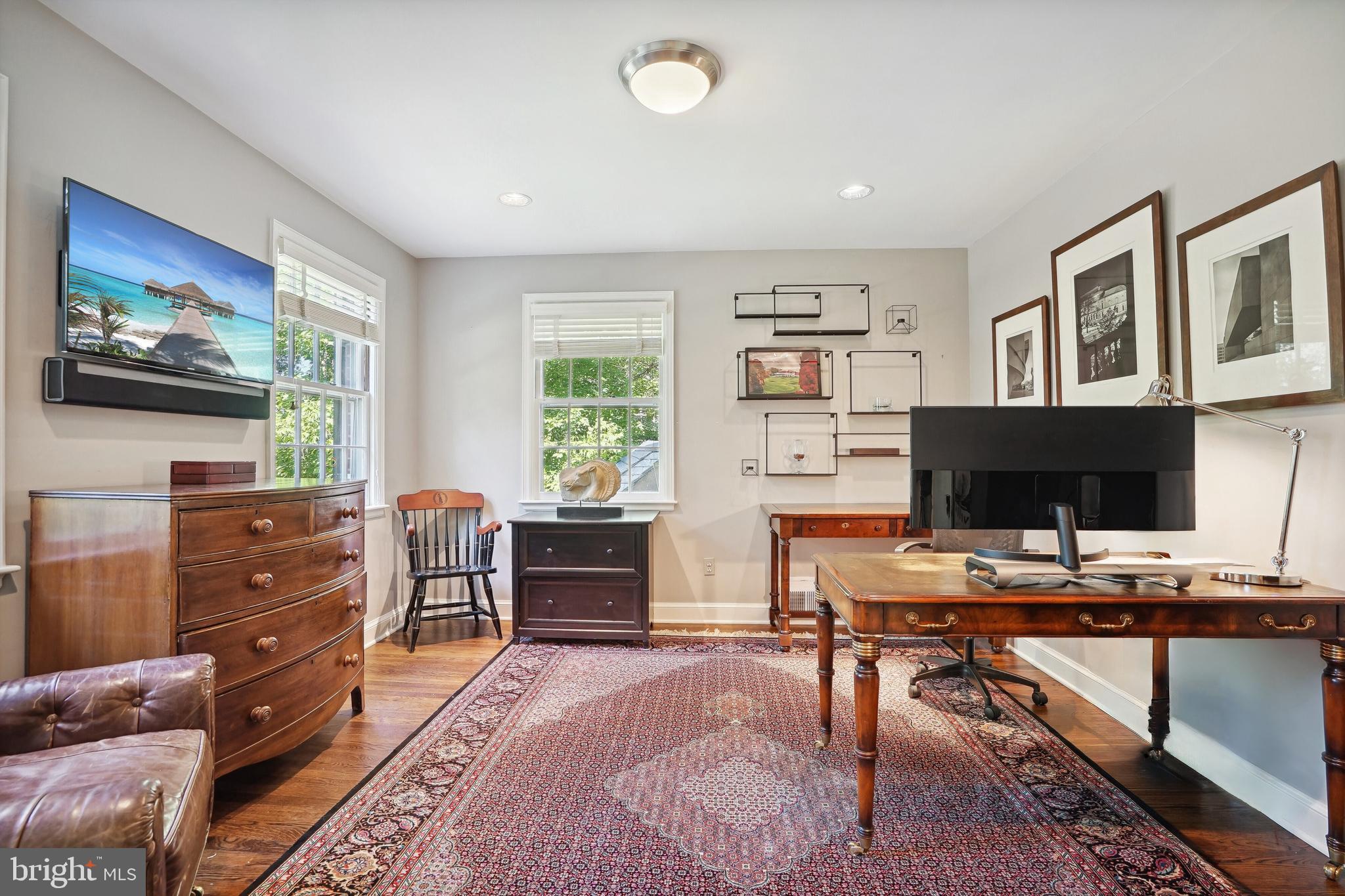 SPRING VALLEY - Residential