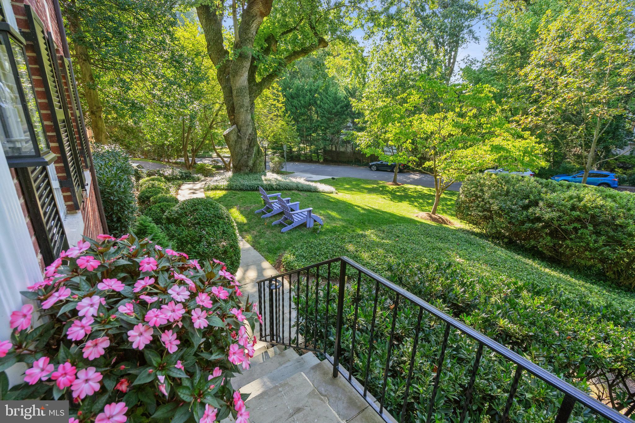 SPRING VALLEY - Residential