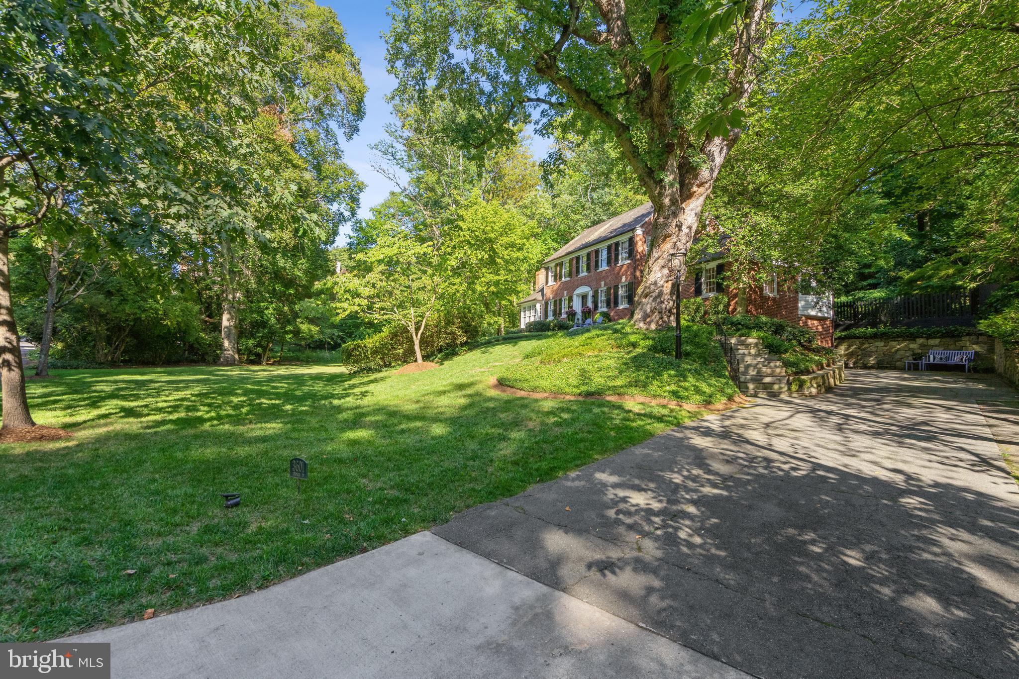SPRING VALLEY - Residential