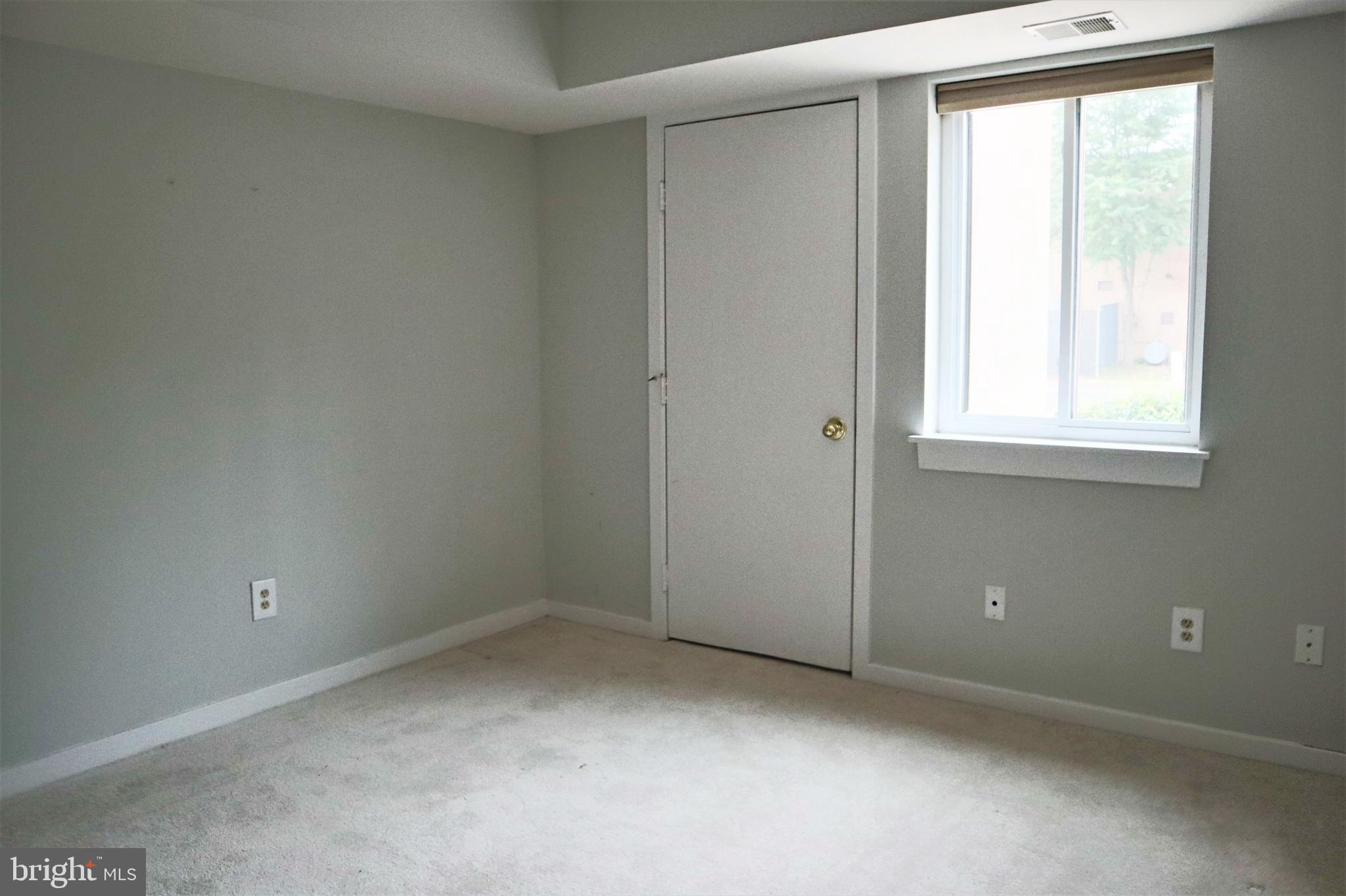 CITY COMMONS - Residential Lease