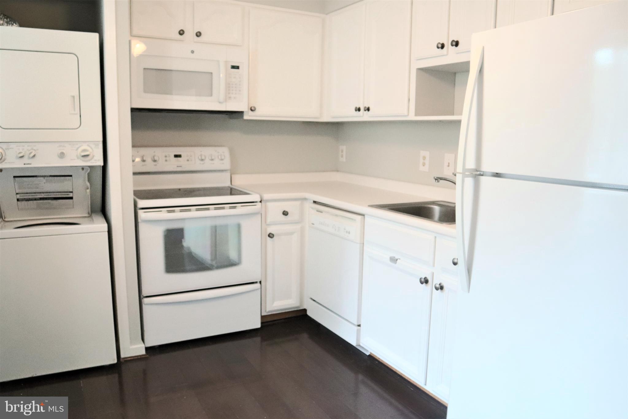 CITY COMMONS - Residential Lease