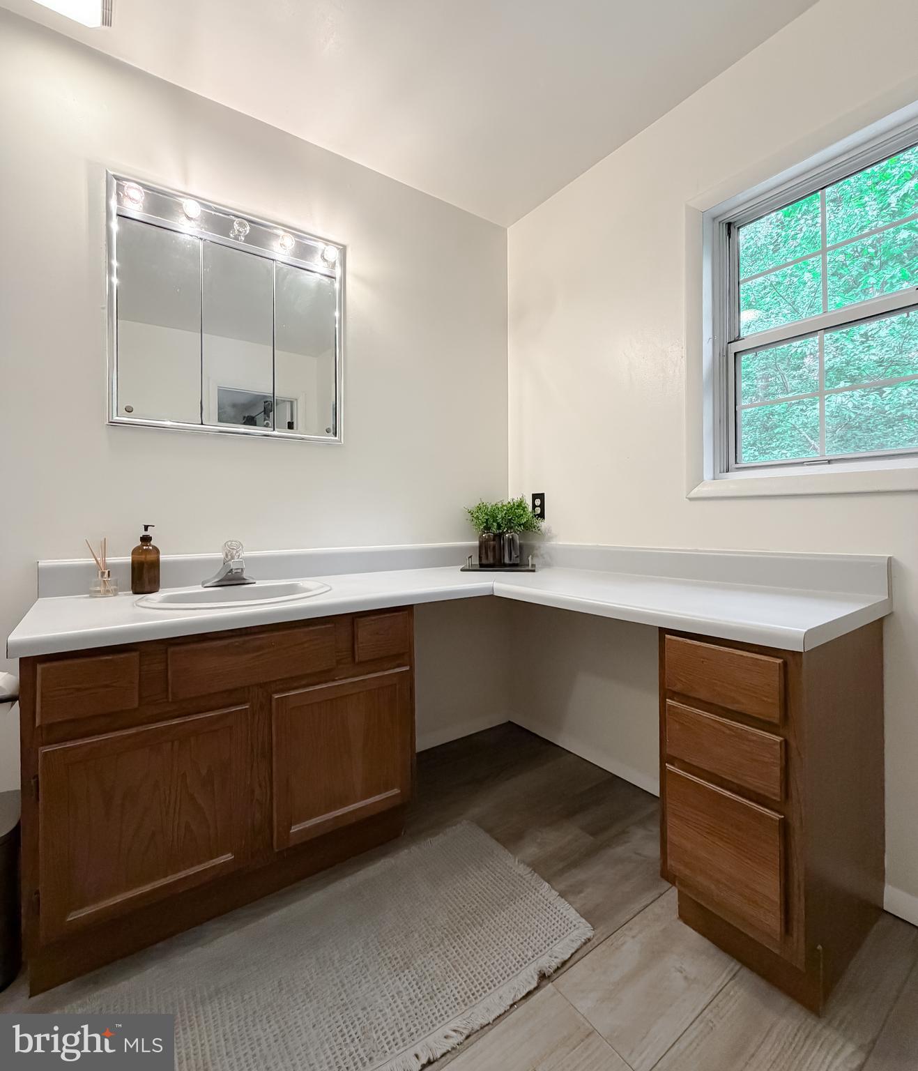 WHITE SANDS - Residential