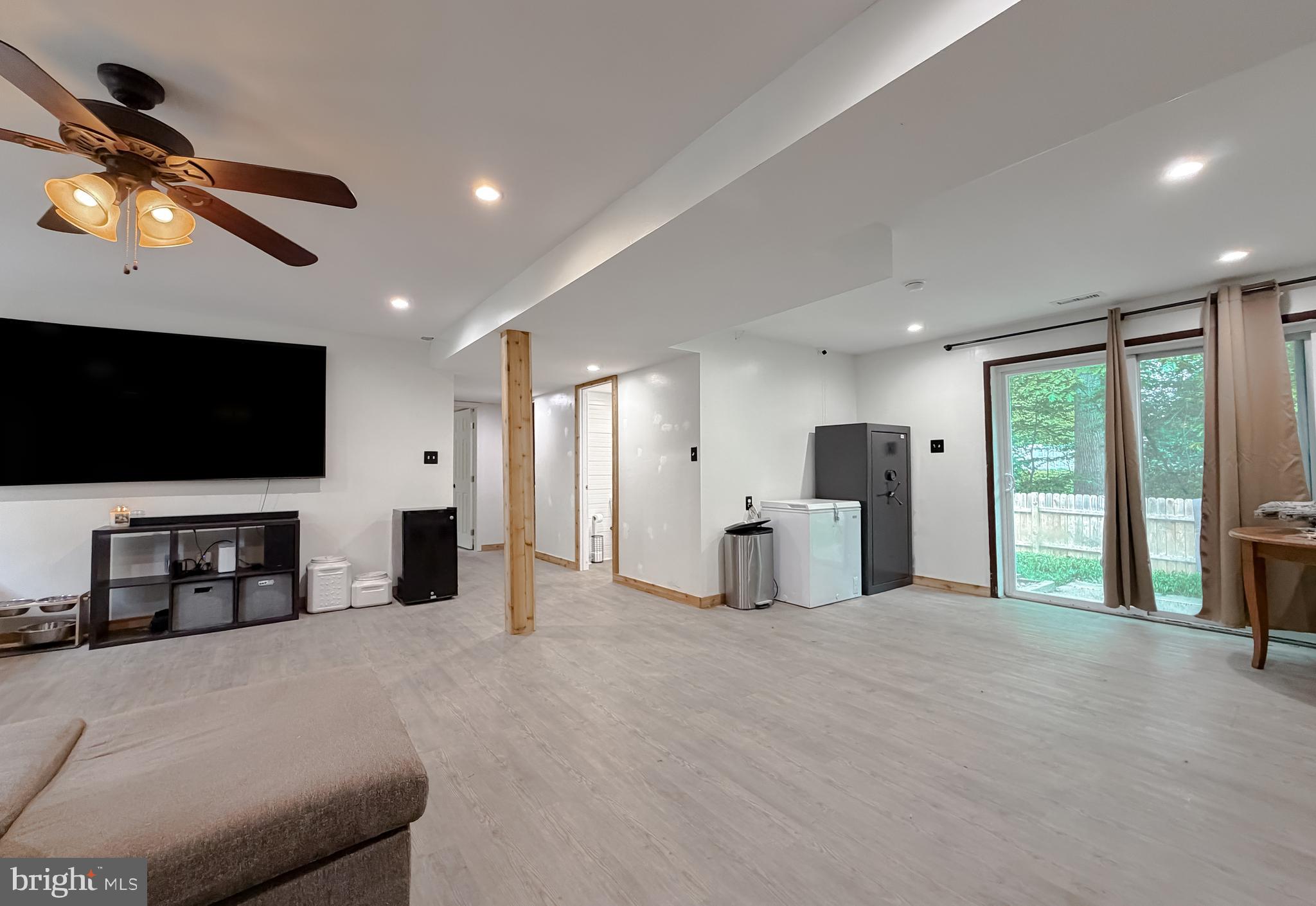 WHITE SANDS - Residential