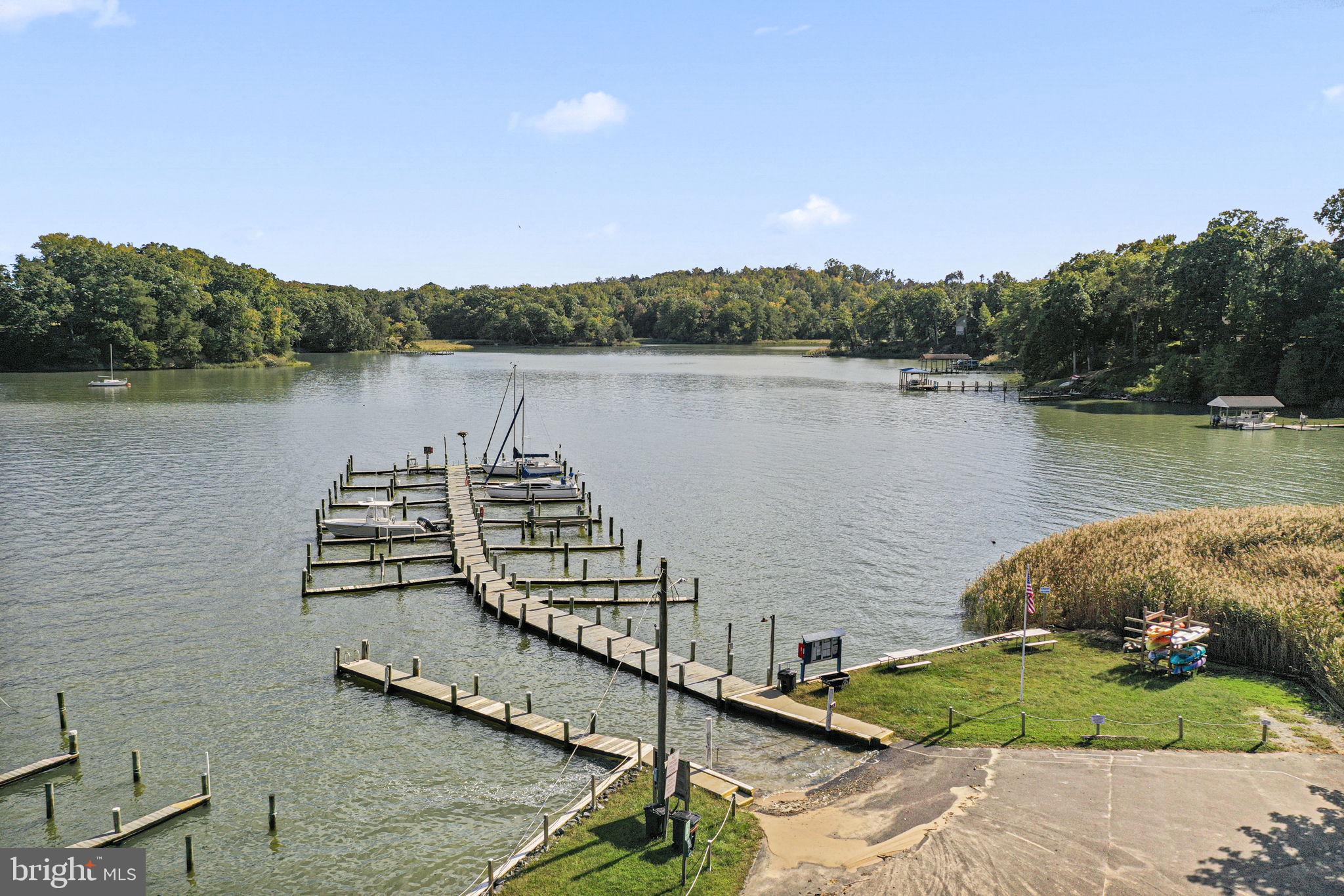STRATFORD HARBOUR - Residential
