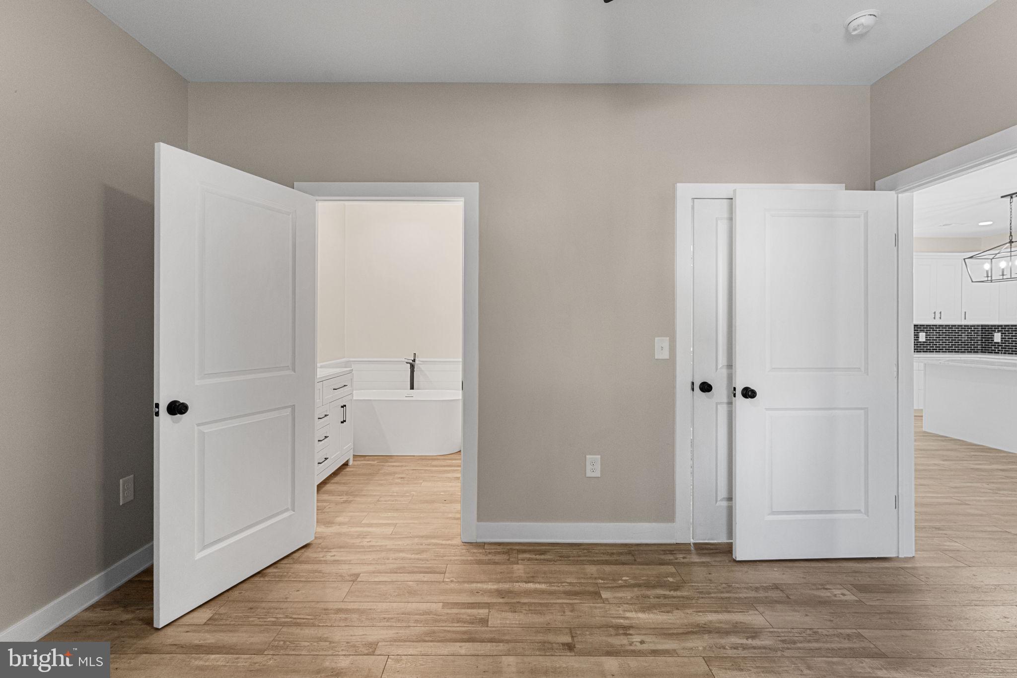 STRATFORD HARBOUR - Residential