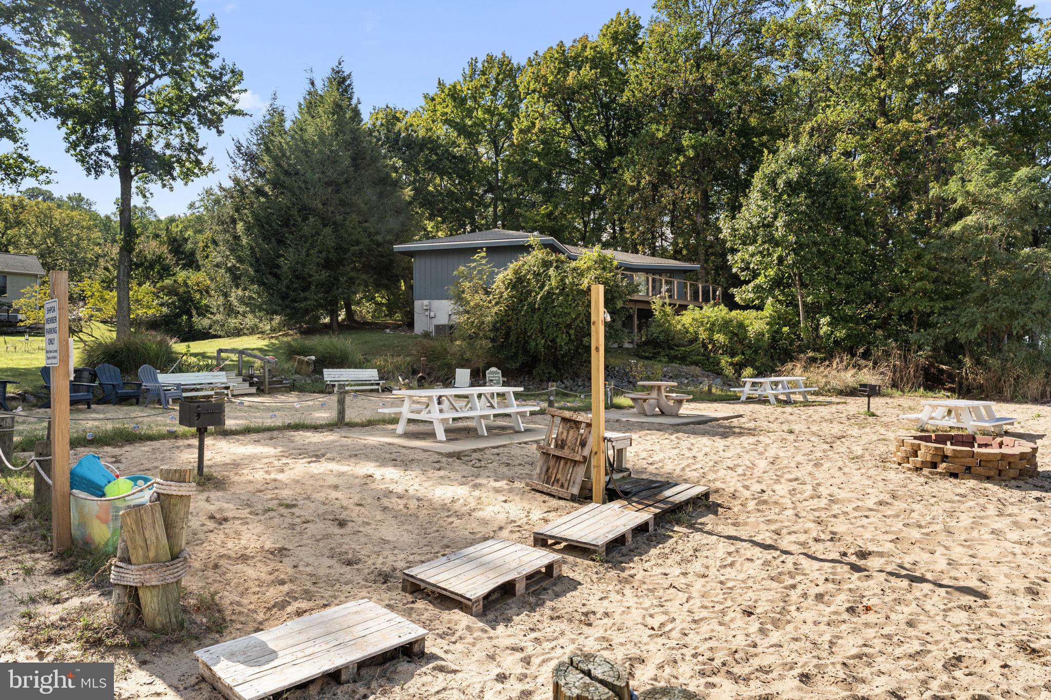 STRATFORD HARBOUR - Residential