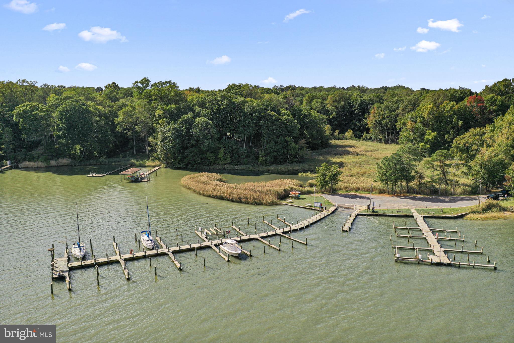 STRATFORD HARBOUR - Residential