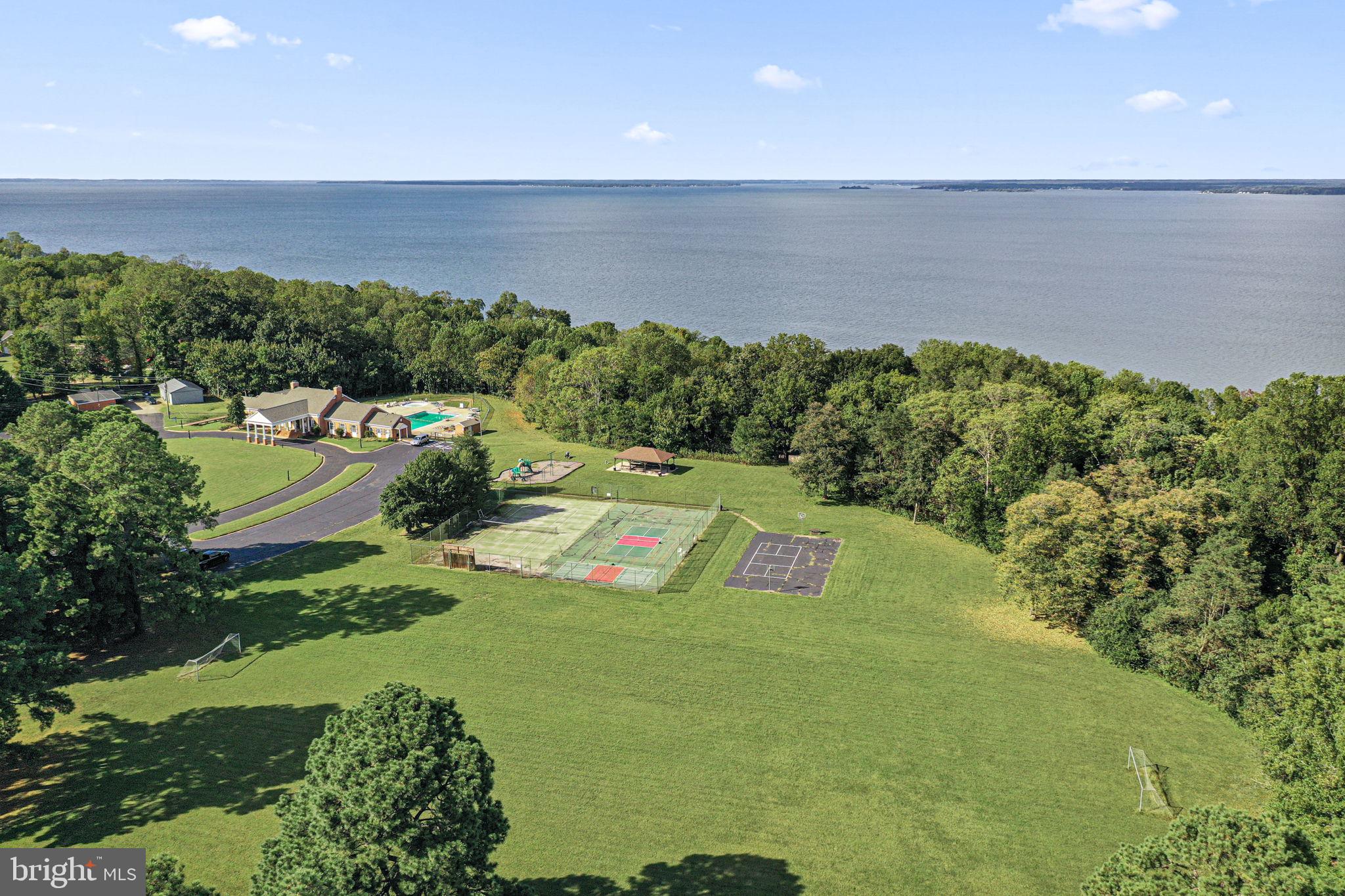 STRATFORD HARBOUR - Residential