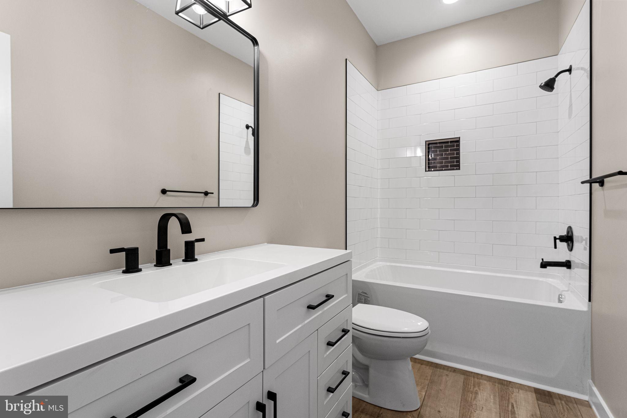 STRATFORD HARBOUR - Residential