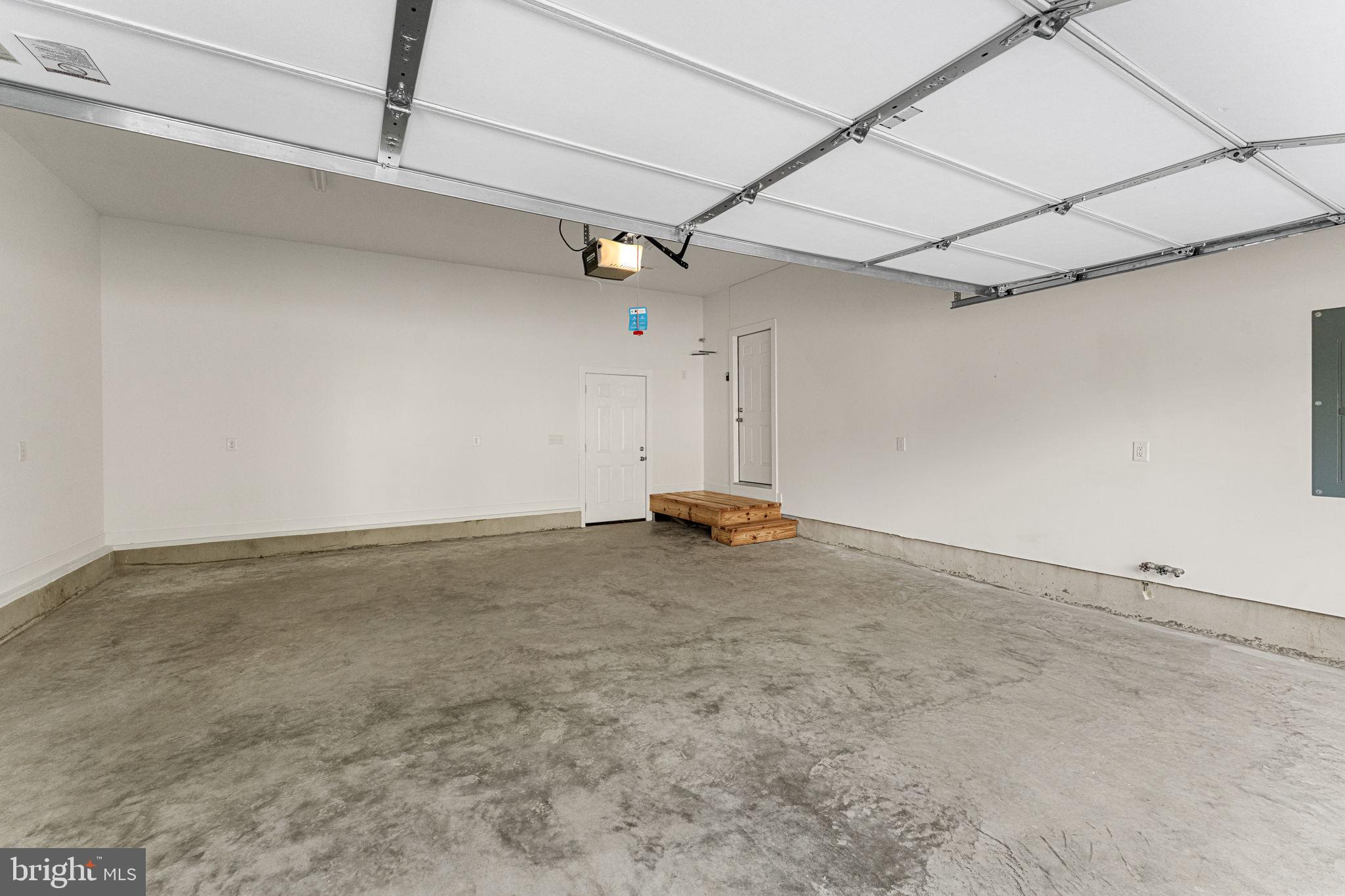 STRATFORD HARBOUR - Residential