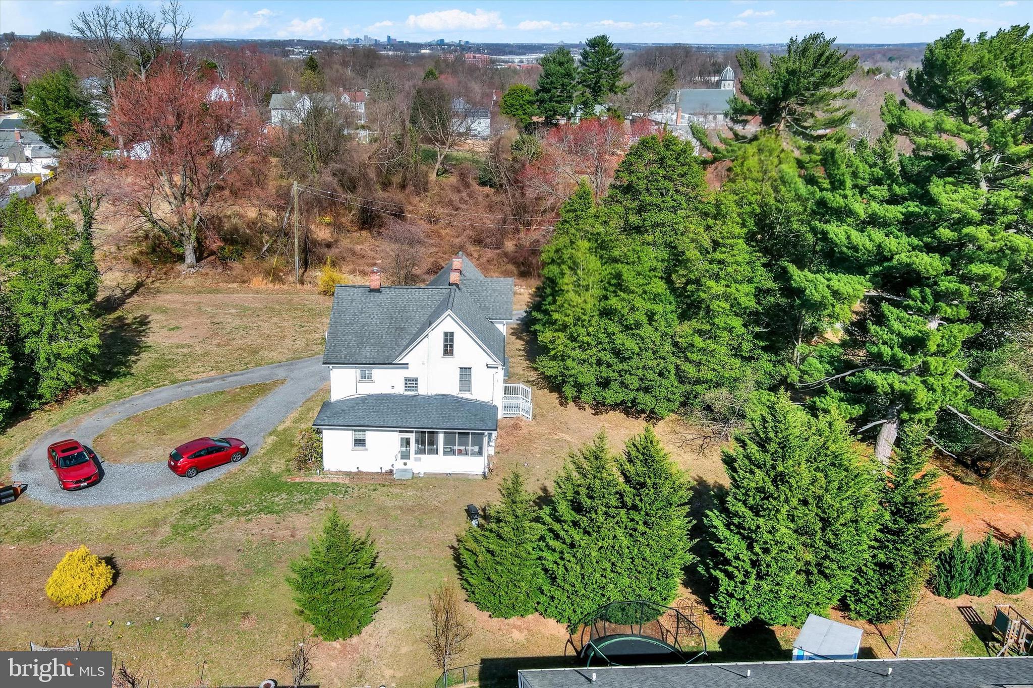 ELKRIDGE CROSSING - Residential