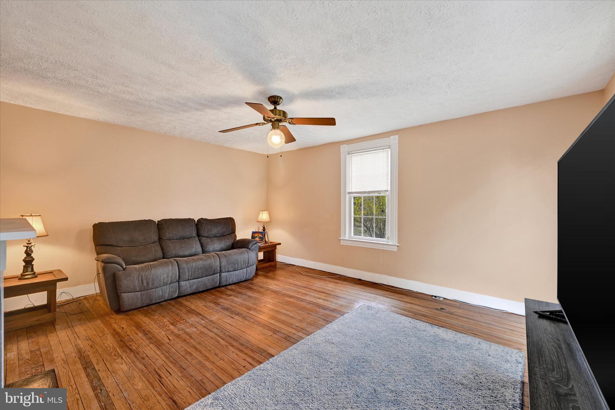 ELKRIDGE CROSSING - Residential