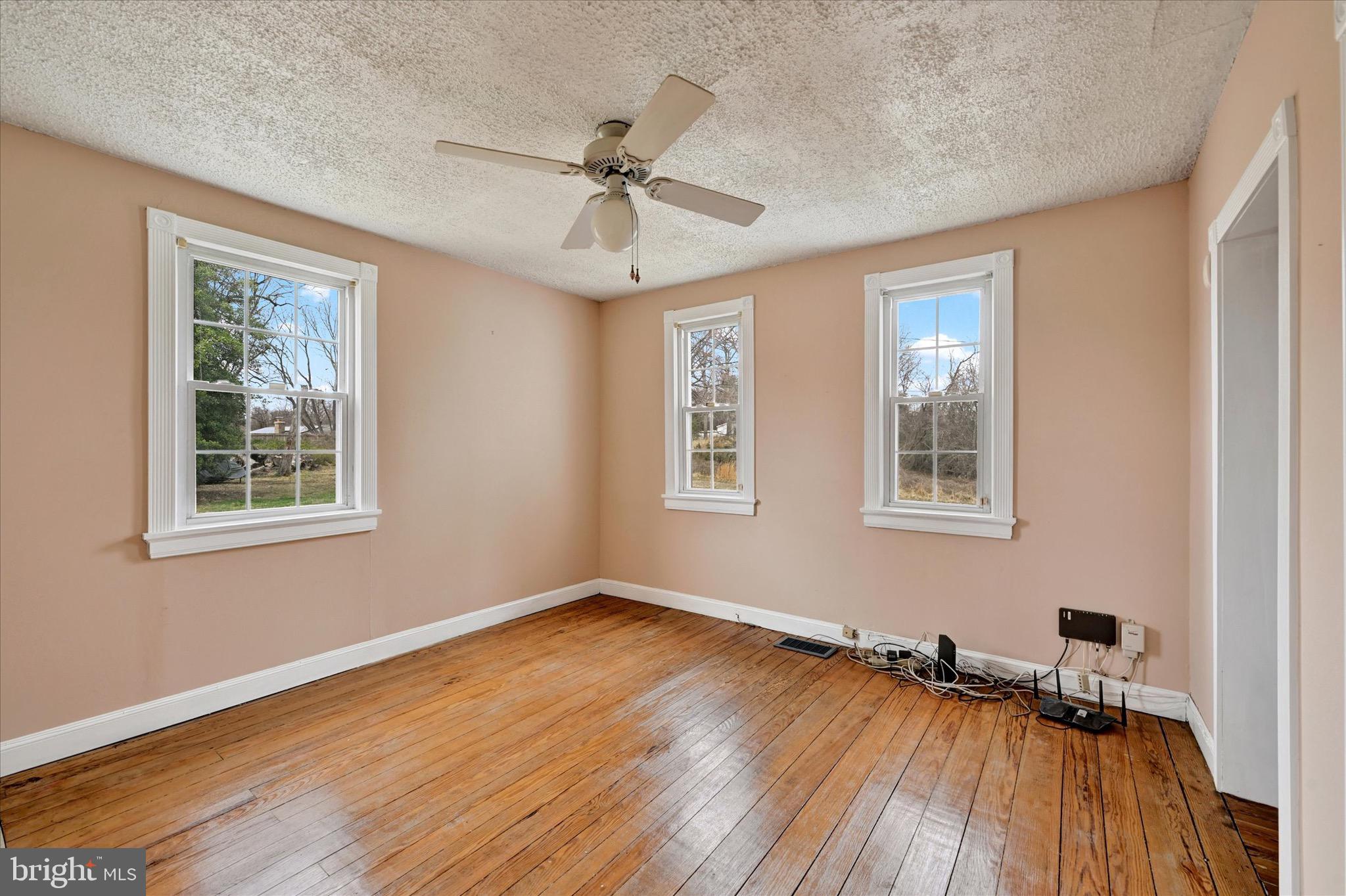 ELKRIDGE CROSSING - Residential