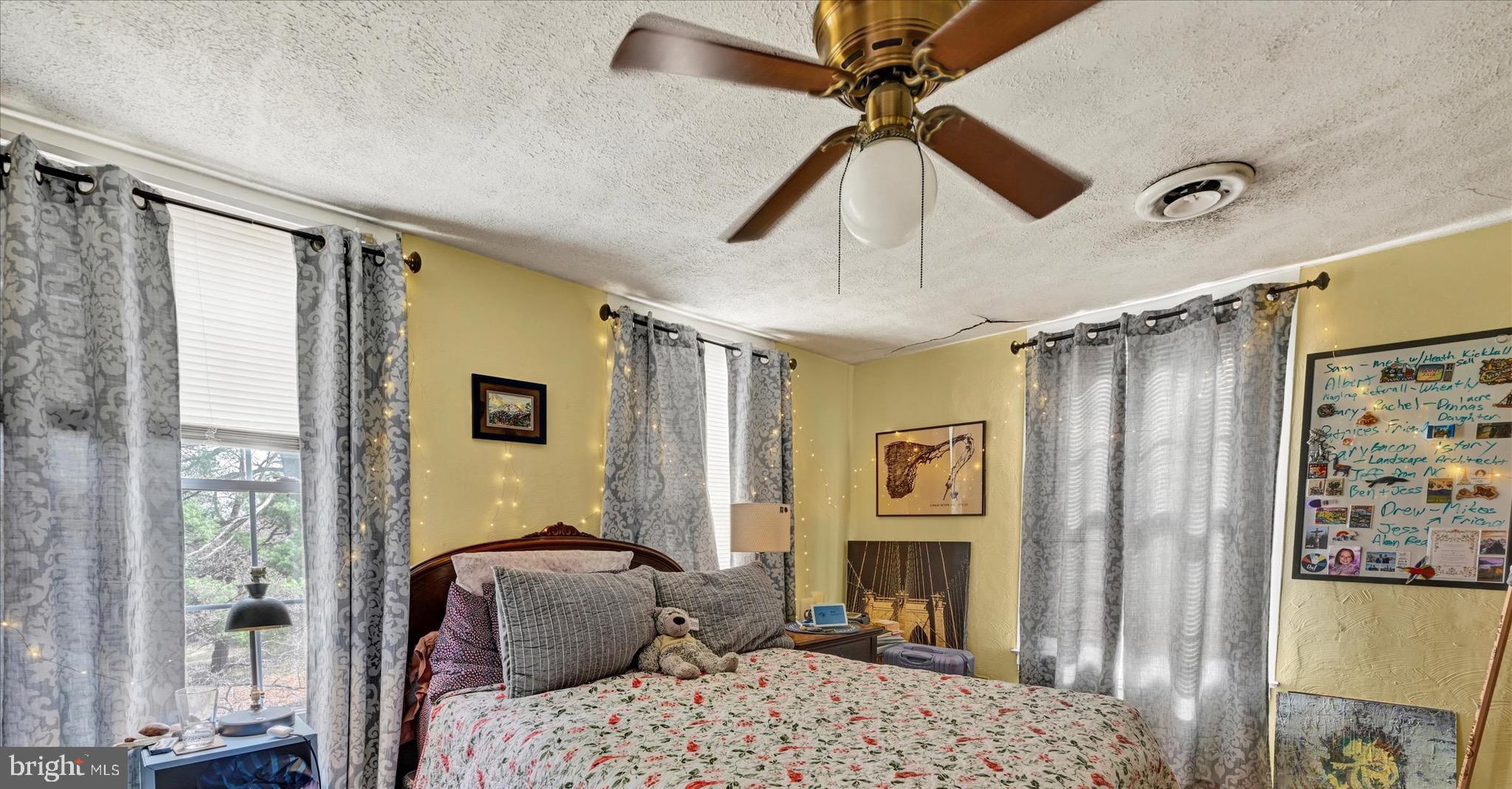 ELKRIDGE CROSSING - Residential