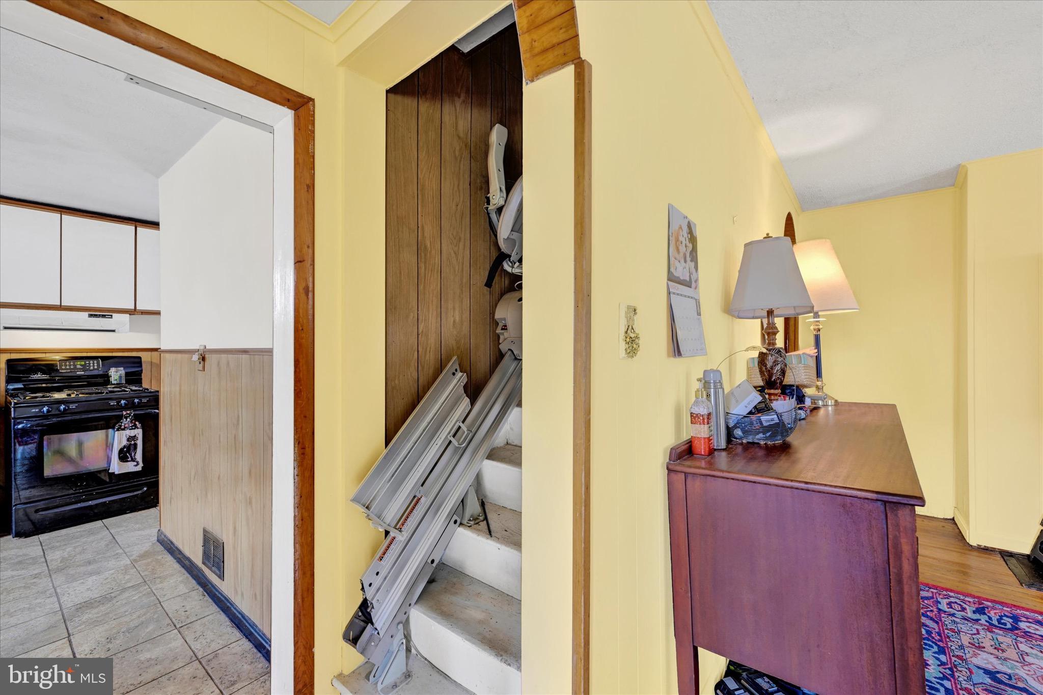 ELKRIDGE CROSSING - Residential