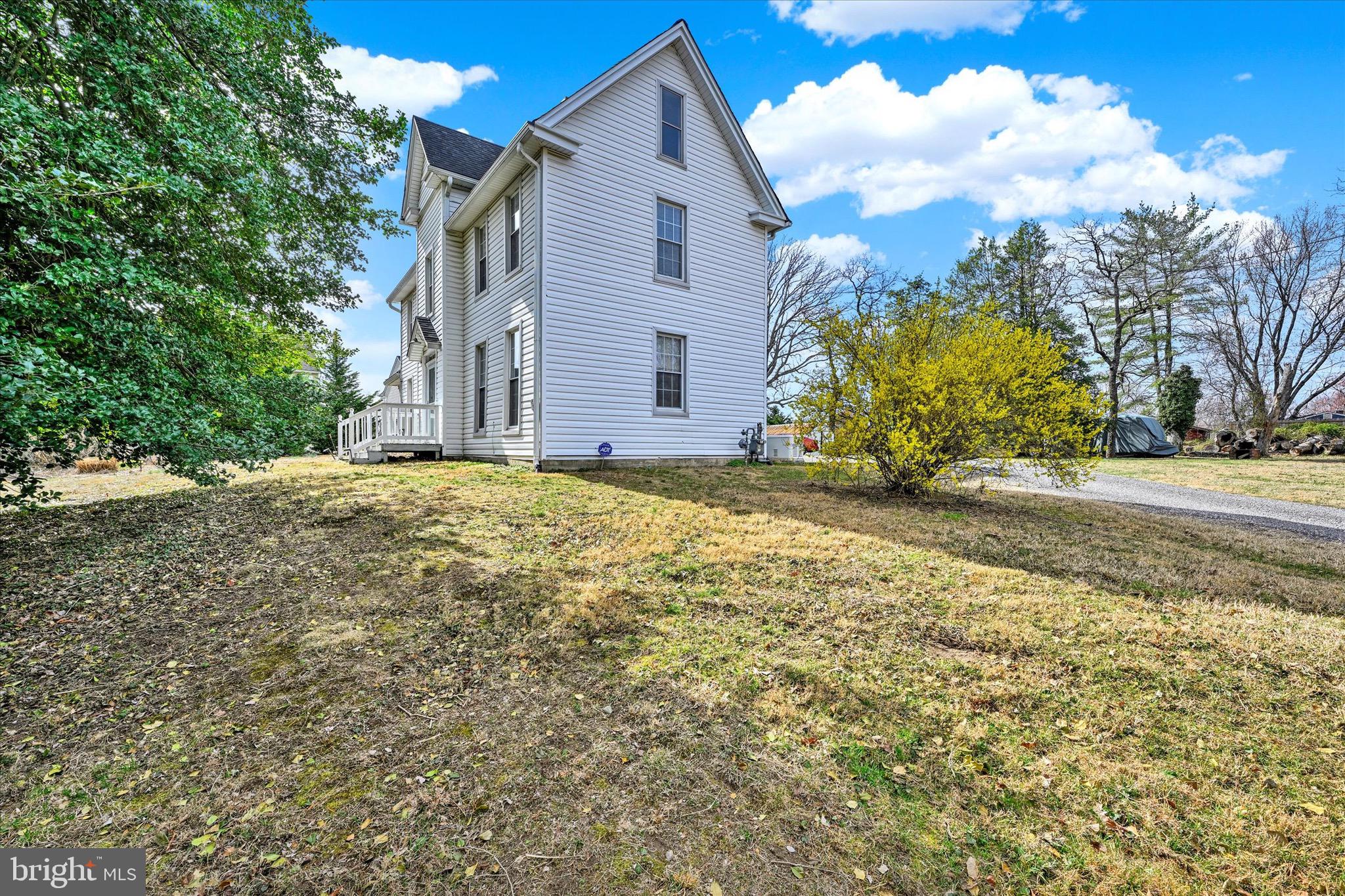 ELKRIDGE CROSSING - Residential