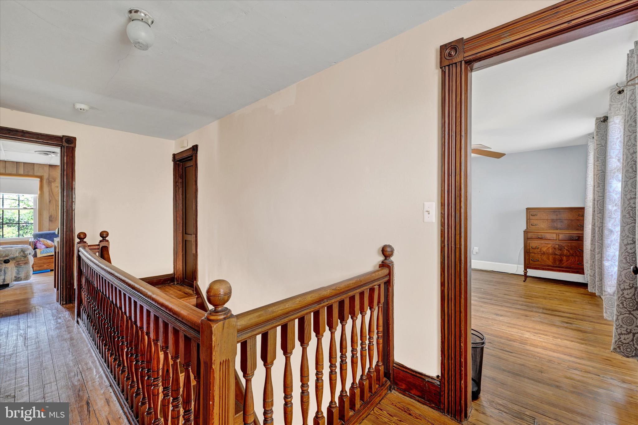 ELKRIDGE CROSSING - Residential