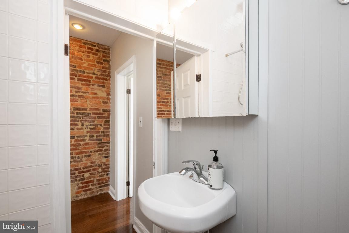 CANTON - Residential Lease