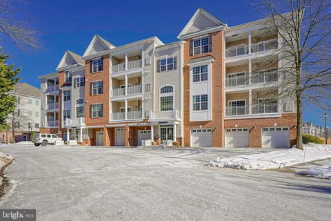 Photo of 226 Breeders Cup Drive, CHERRY HILL, NJ 08002 (MLS # NJCD2110202)