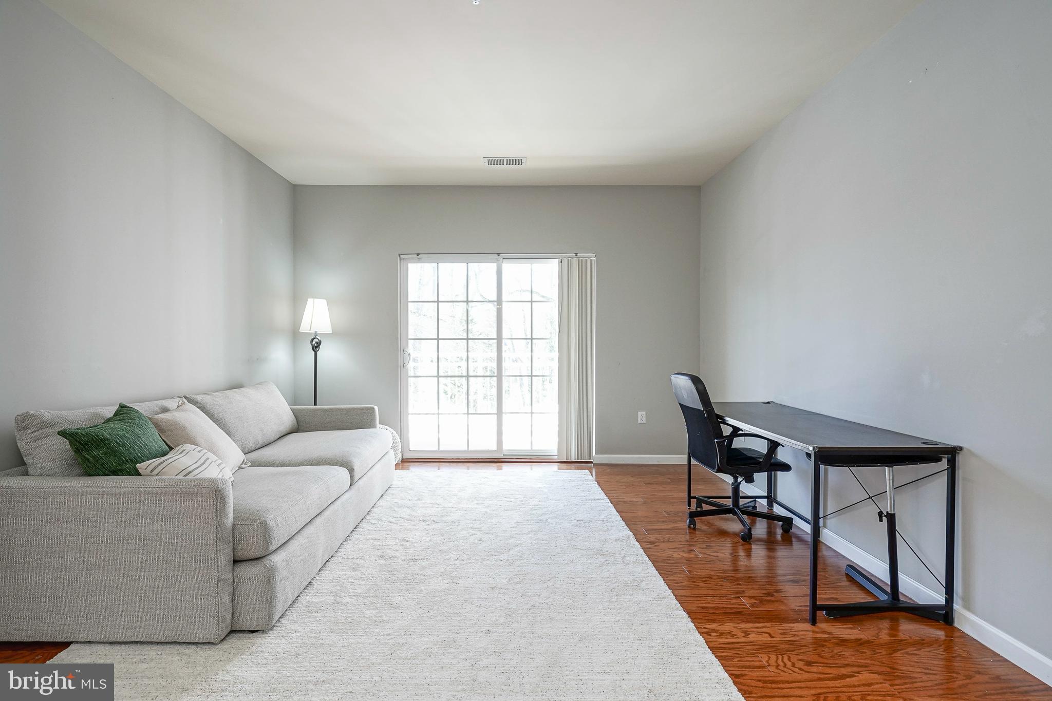 226 BREEDERS CUP DRIVE