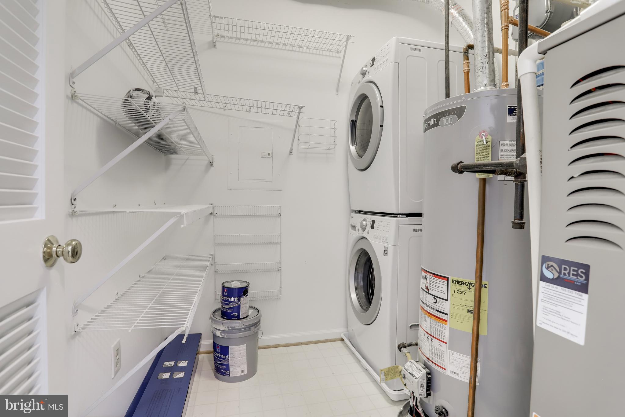 CHANCERY OF KINGSTOWNE - Residential