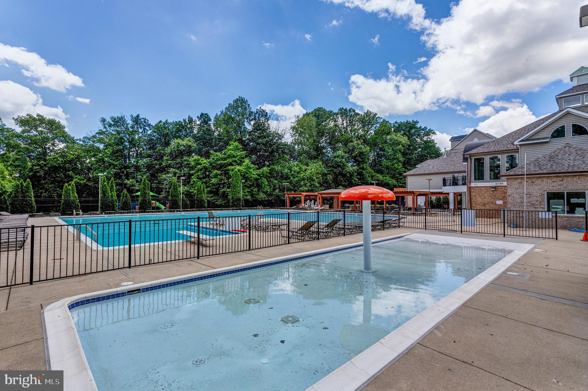 CHANCERY OF KINGSTOWNE - Residential