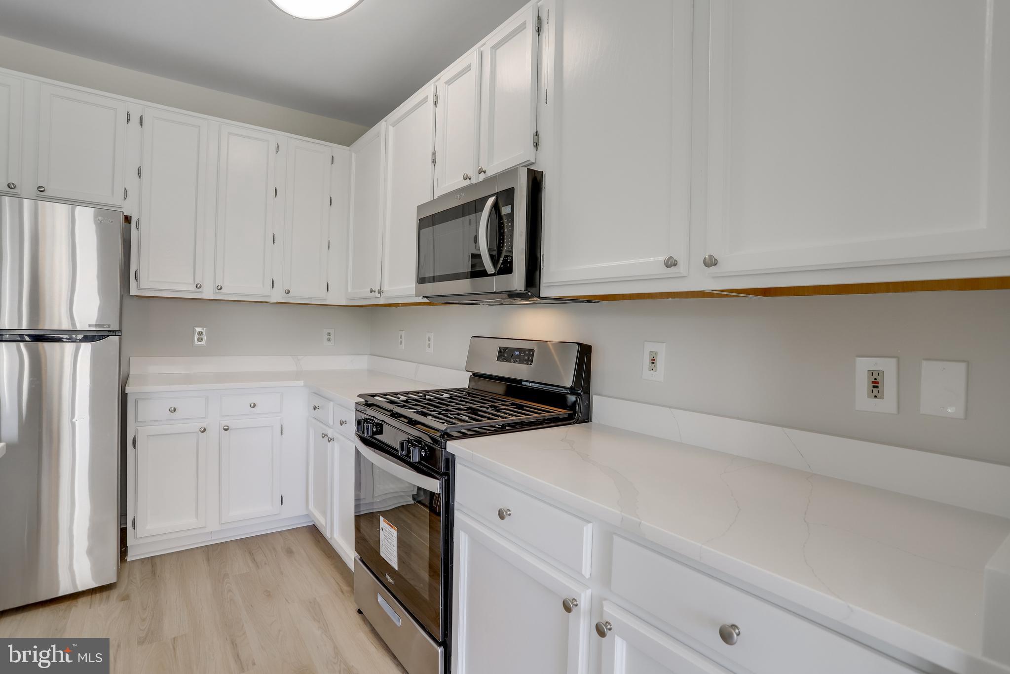 CHANCERY OF KINGSTOWNE - Residential