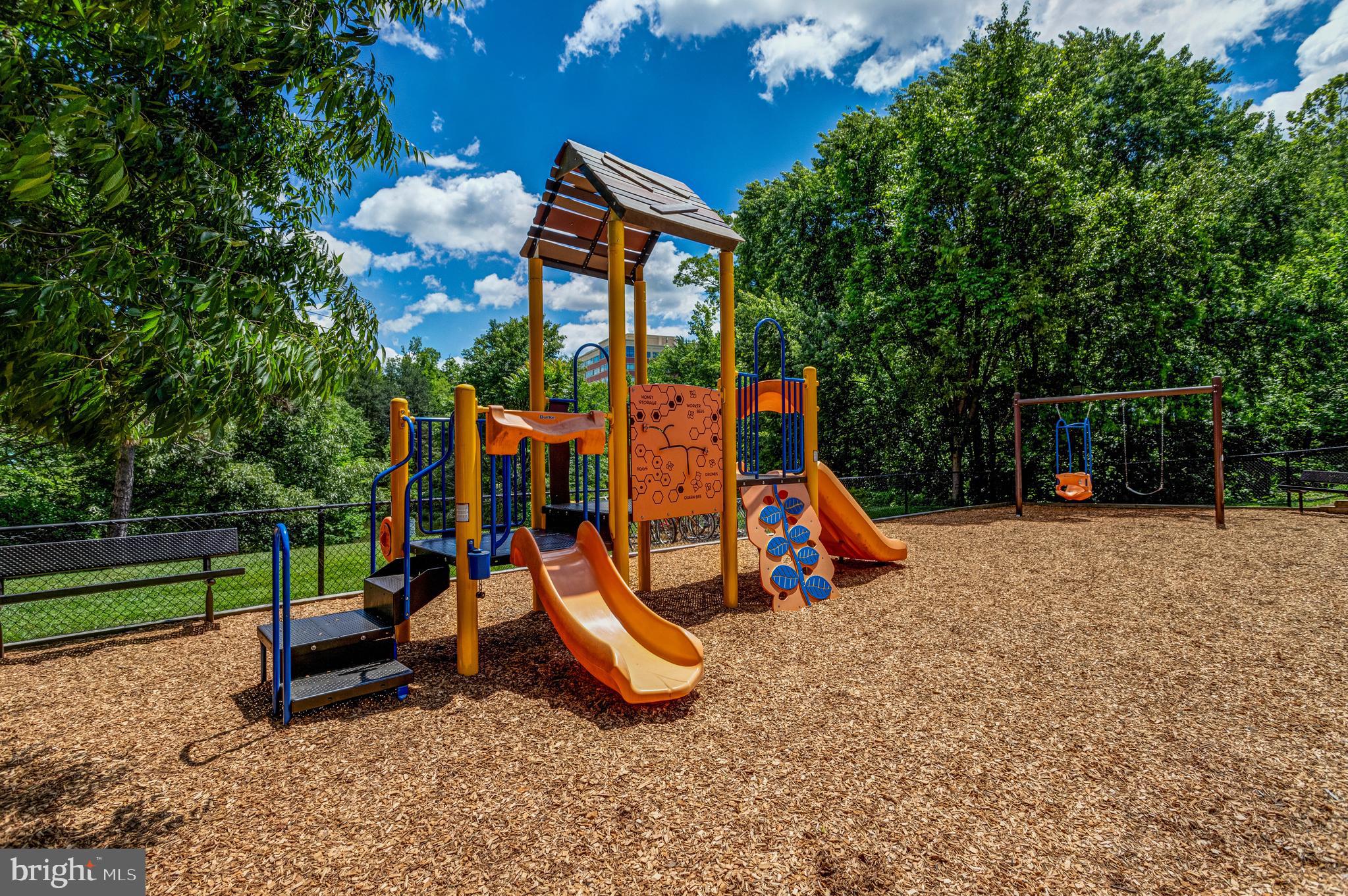 CHANCERY OF KINGSTOWNE - Residential