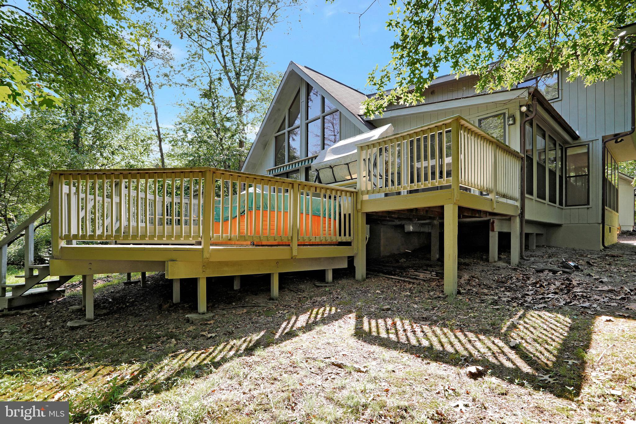 THE WOODS - Residential