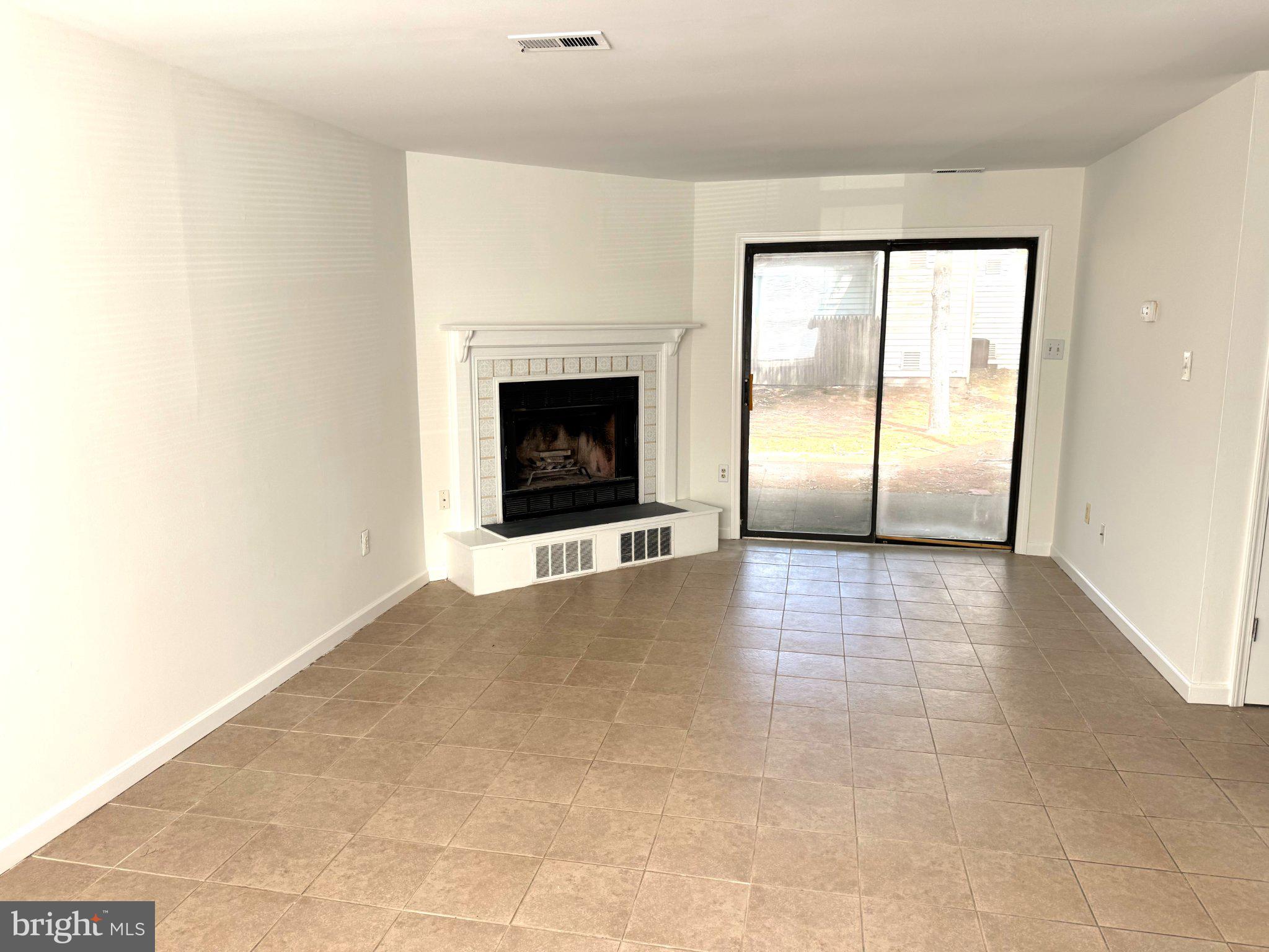 61 TOWNHOUSE LANE