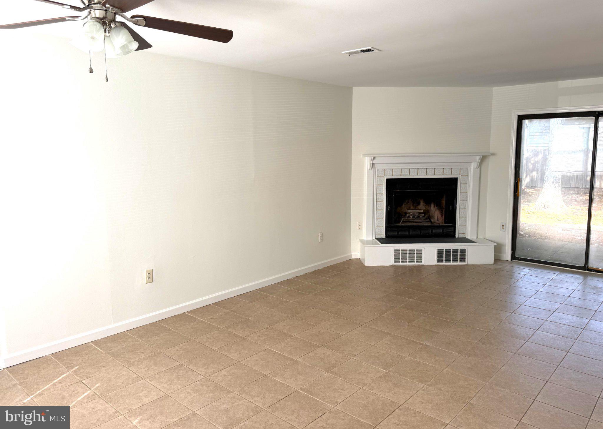 61 TOWNHOUSE LANE