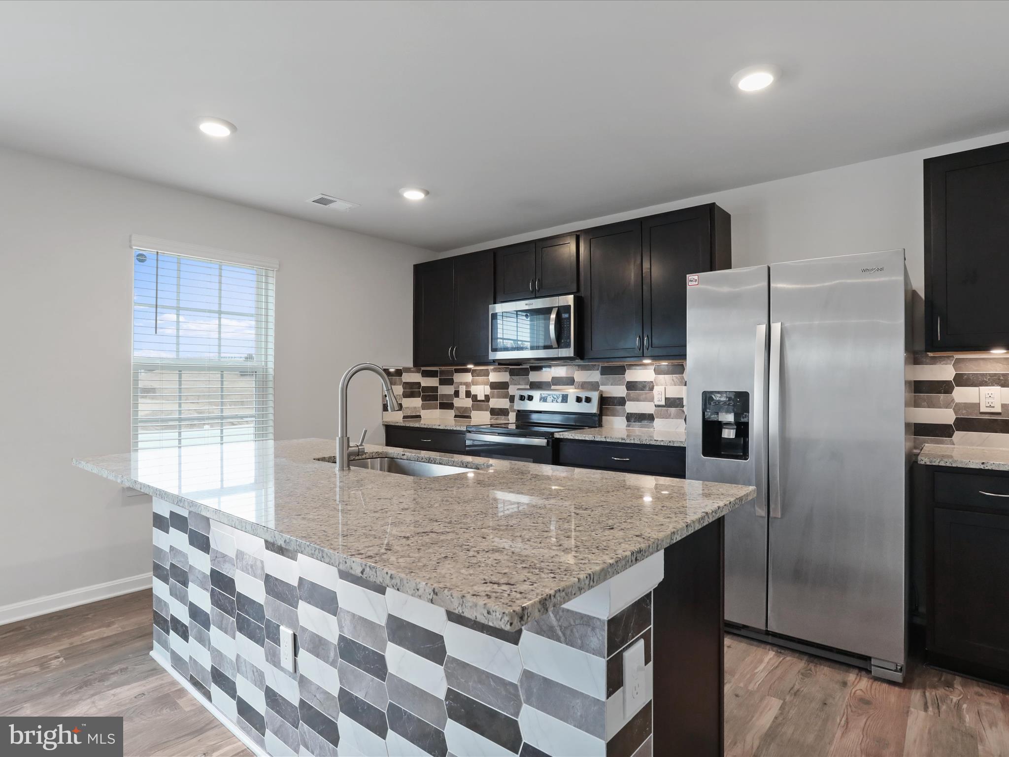 MAGNOLIA SPRINGS - Residential Lease