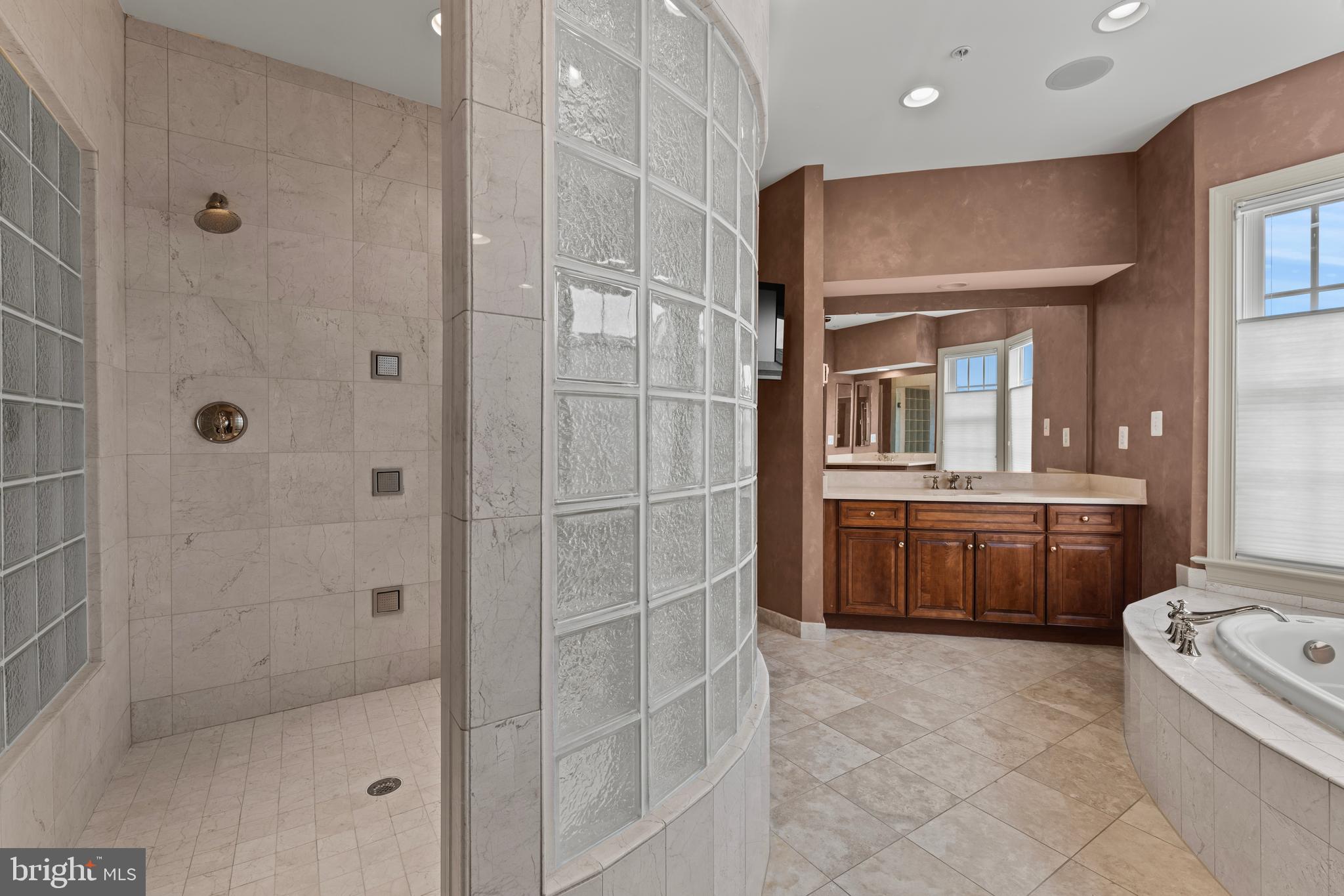 WESTWOOD - Residential