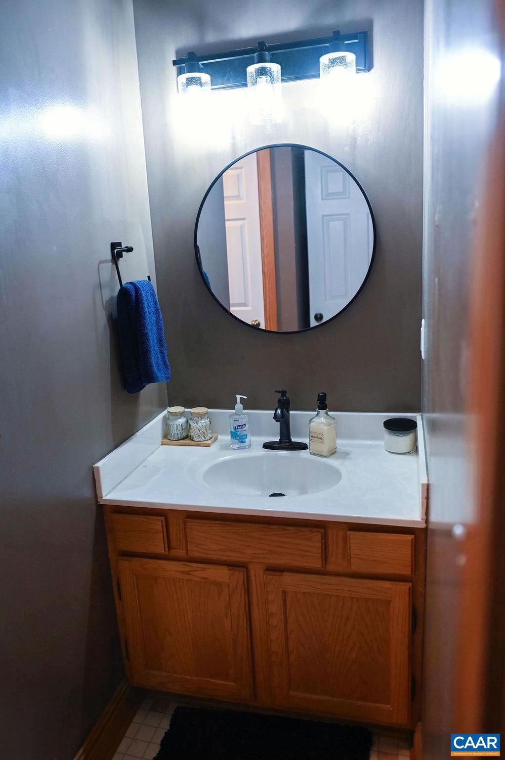 LAKE MONTICELLO - Residential